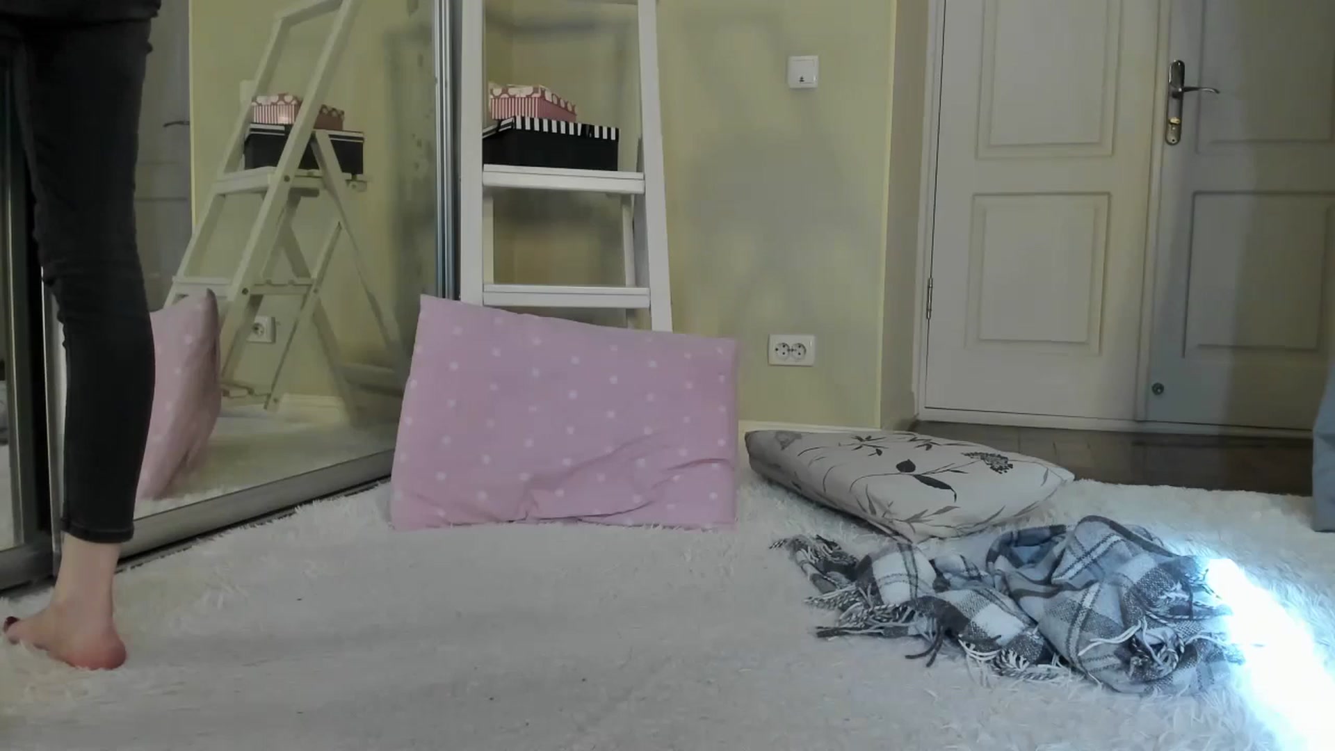 Gallery image thumbnail from Baby_Jewel's myfreecams stream on, 11/05/2024, 10:13 image 10 of 20