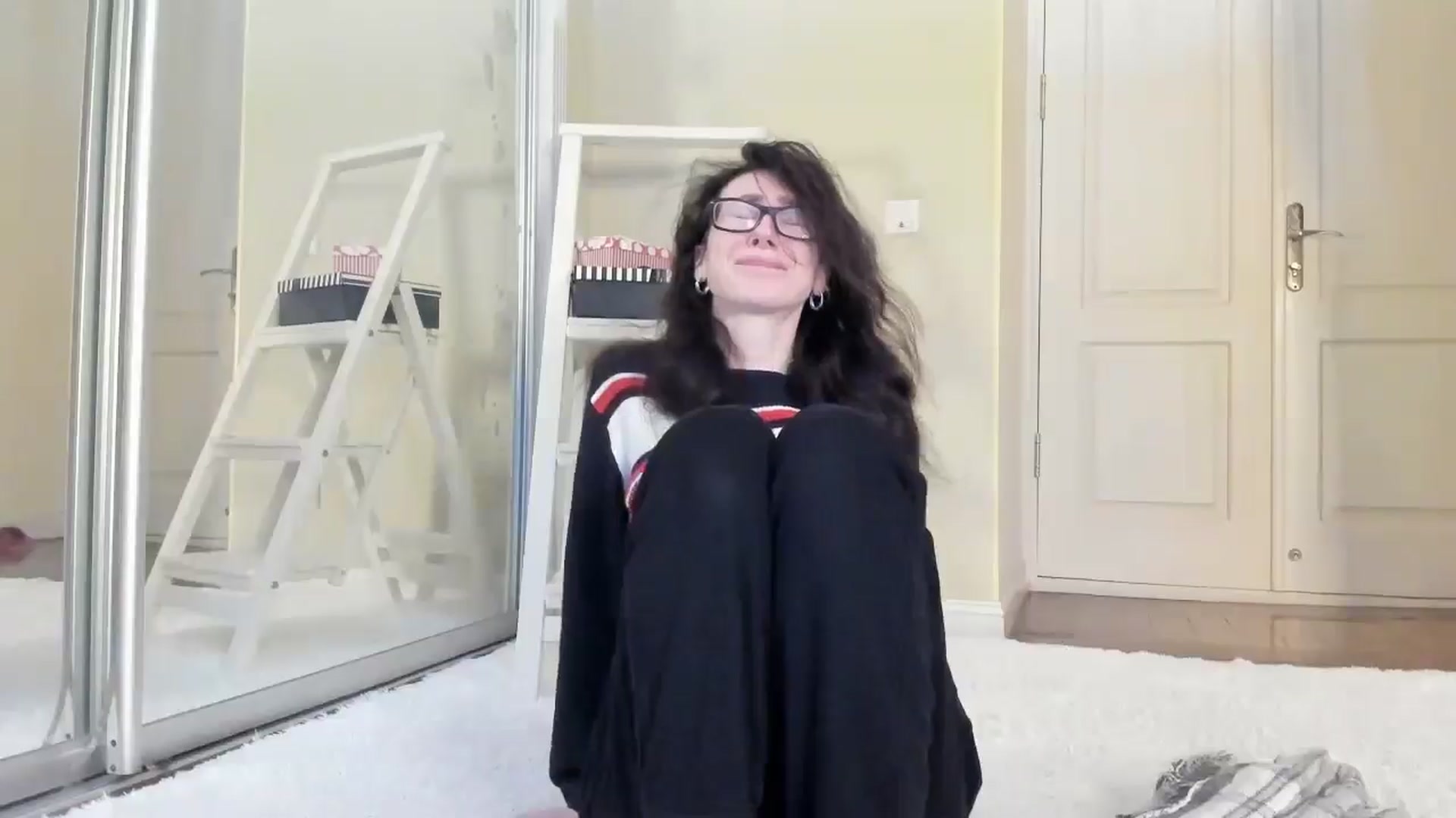 Gallery image thumbnail from Baby_Jewel's myfreecams stream on, 11/07/2024, 13:37 image 8 of 20