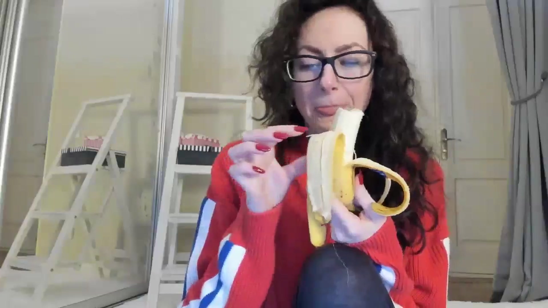 Gallery image thumbnail from Baby_Jewel's myfreecams stream on, 11/08/2024, 09:50 image 9 of 20
