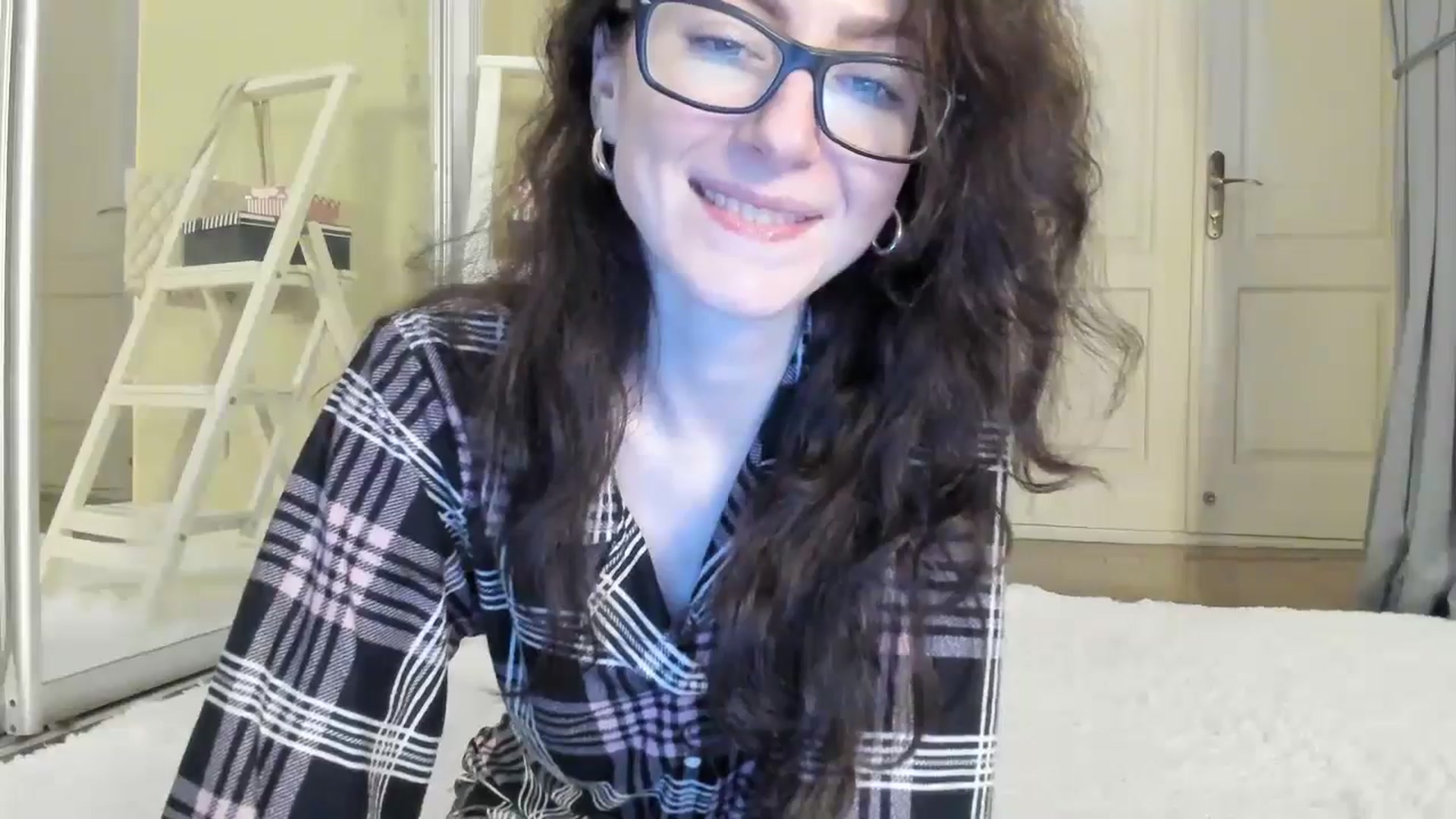 Gallery image thumbnail from Baby_Jewel's myfreecams stream on, 11/10/2024, 10:30 image 14 of 20