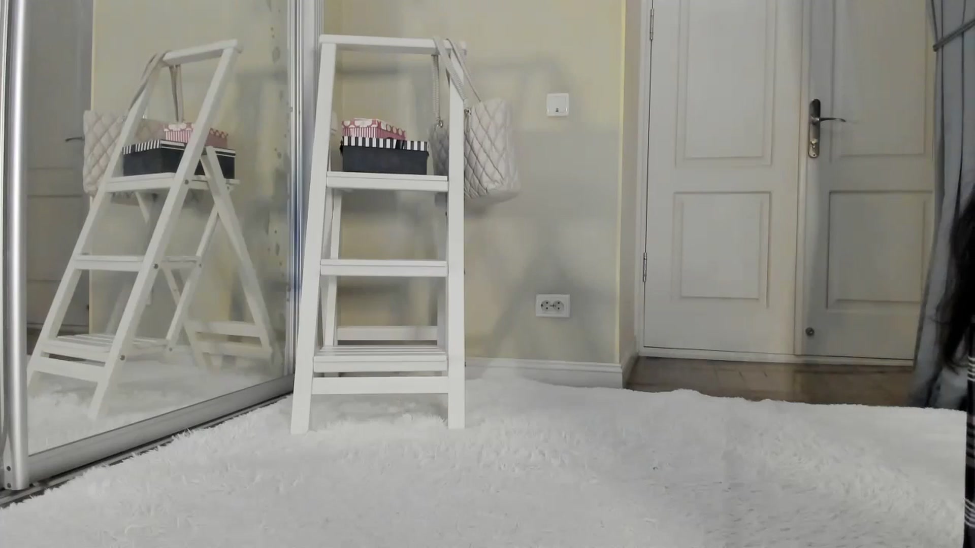 Gallery image thumbnail from Baby_Jewel's myfreecams stream on, 11/10/2024, 10:30 image 13 of 20