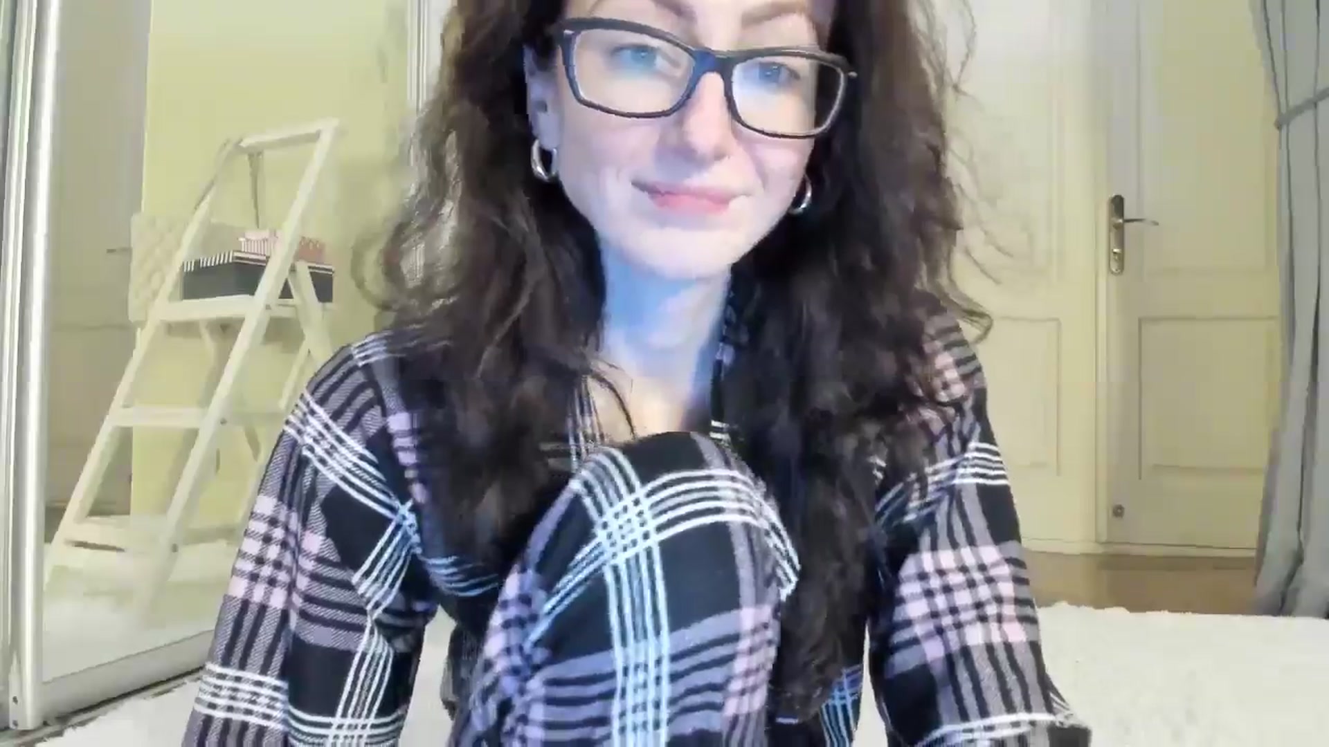 Gallery image thumbnail from Baby_Jewel's myfreecams stream on, 11/10/2024, 11:08 image 8 of 20