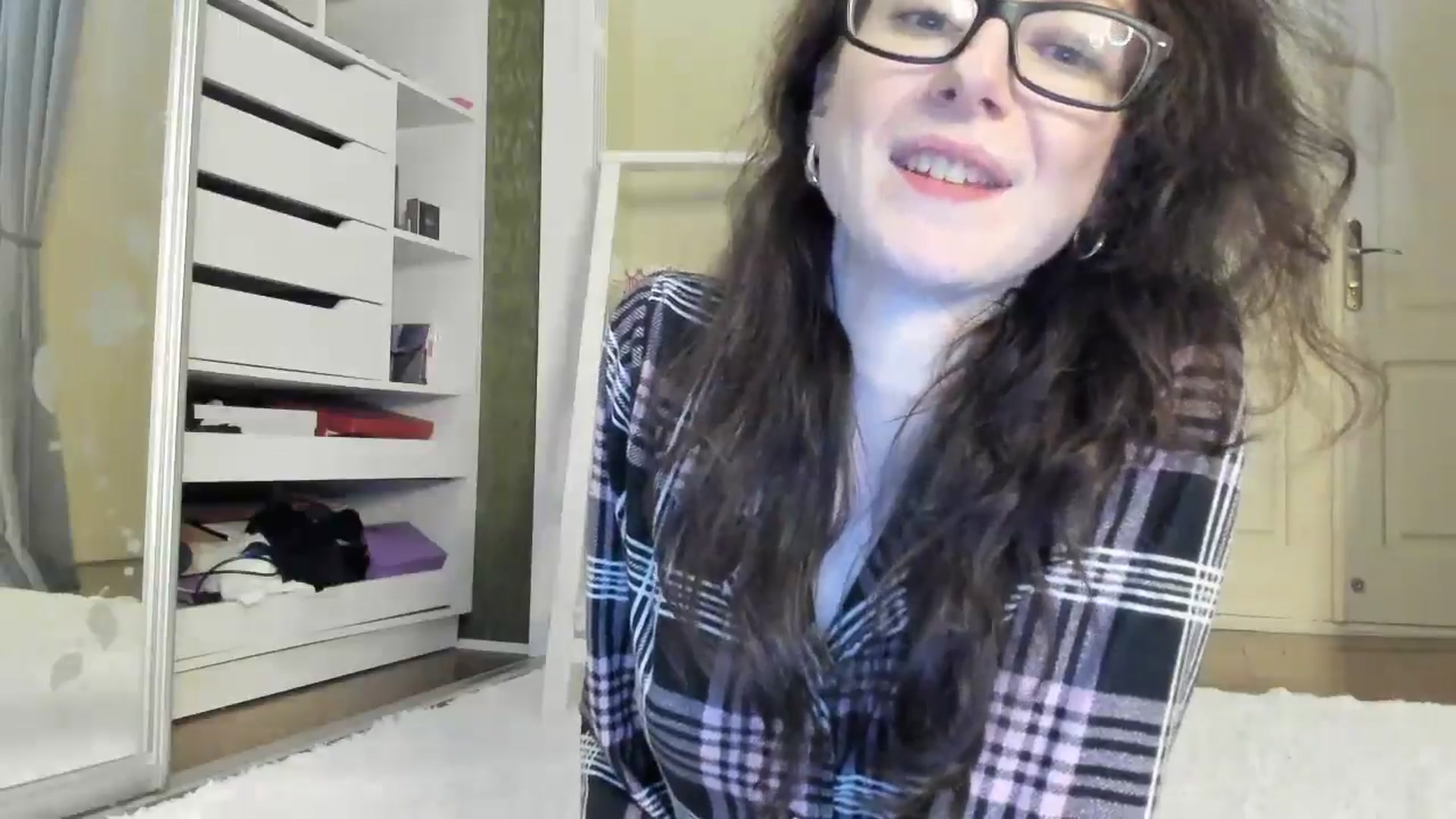 Gallery image thumbnail from Baby_Jewel's myfreecams stream on, 11/10/2024, 15:03 image 7 of 20