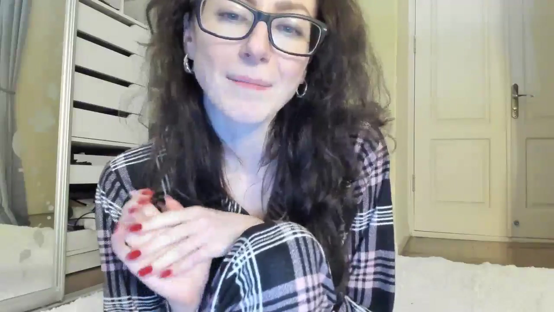 Gallery image thumbnail from Baby_Jewel's myfreecams stream on, 11/10/2024, 15:03 image 15 of 20