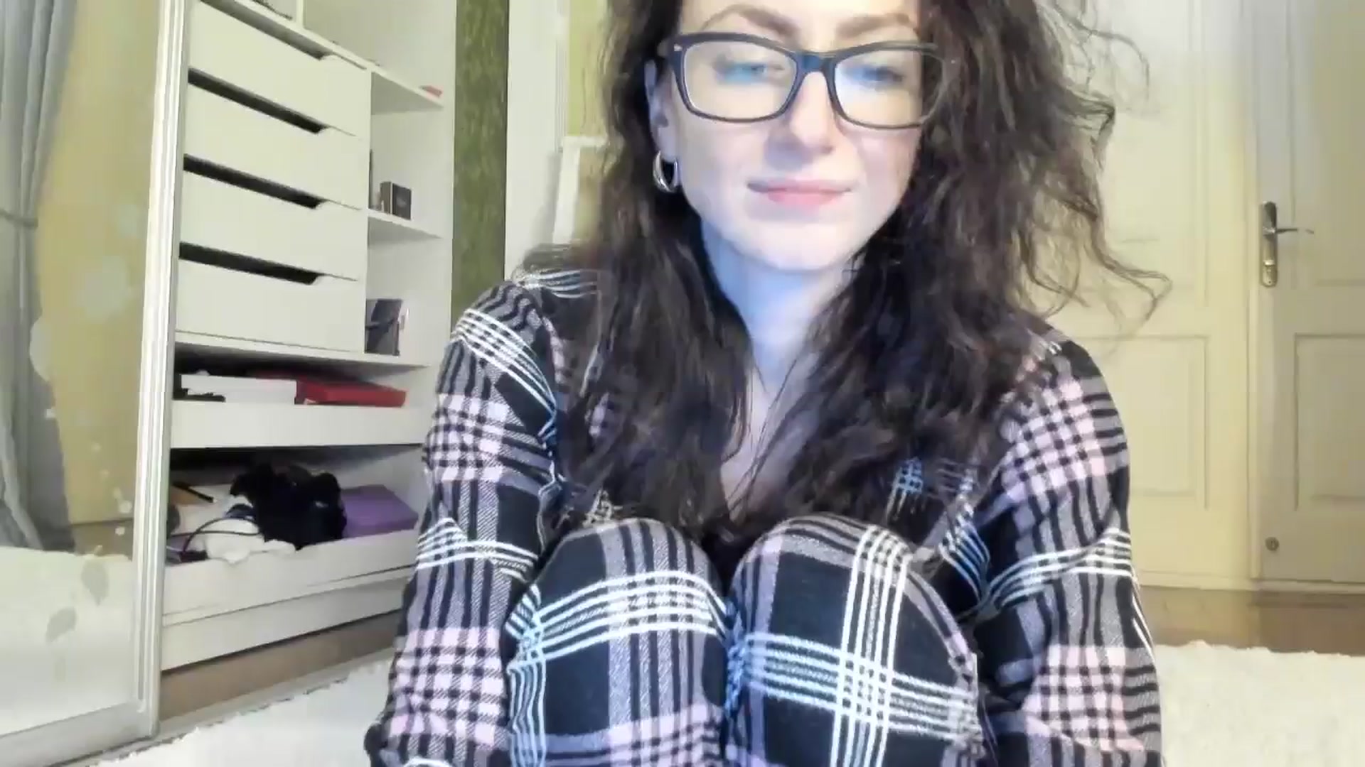 Gallery image thumbnail from Baby_Jewel's myfreecams stream on, 11/10/2024, 15:03 image 1 of 20