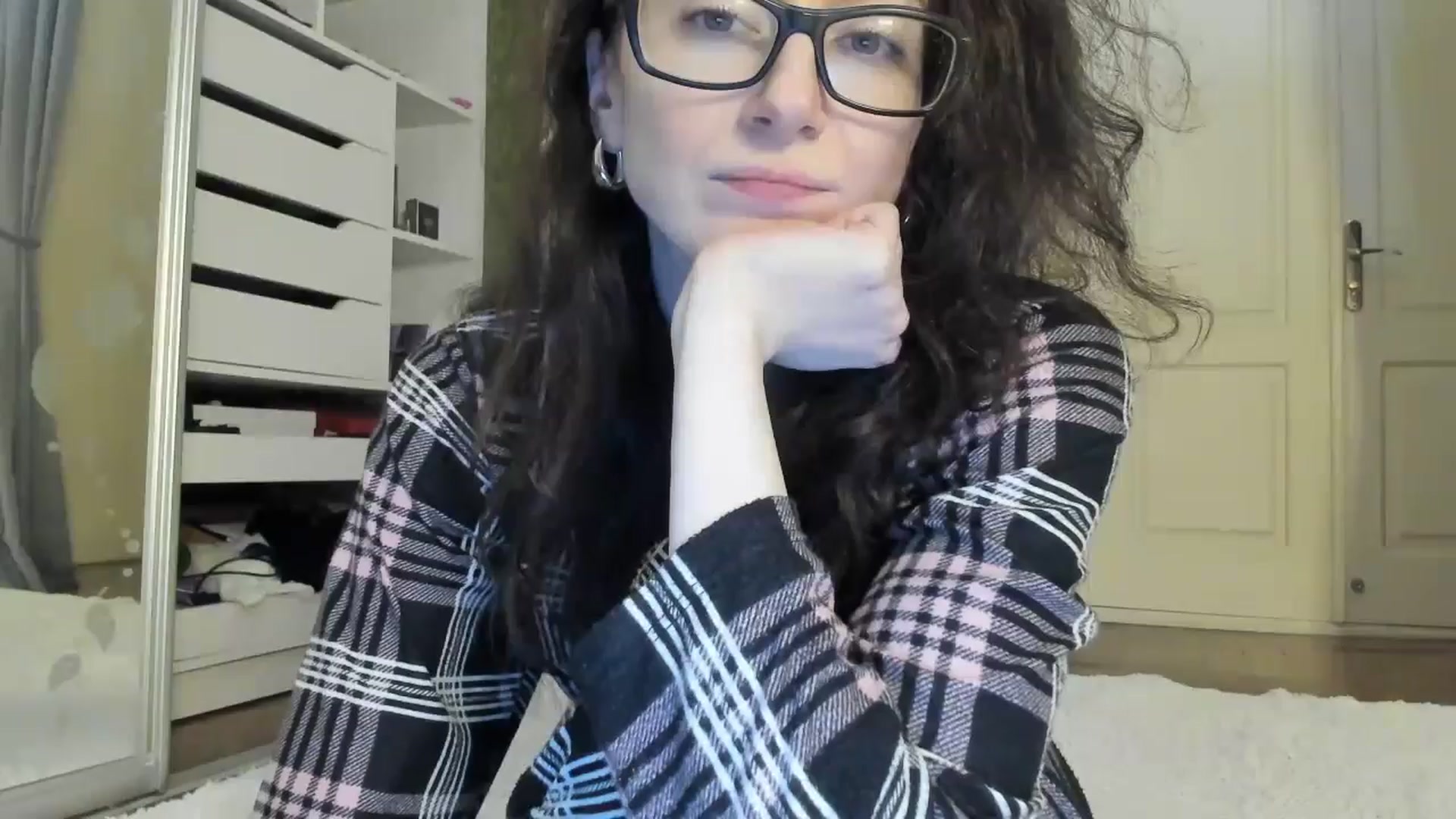 Gallery image thumbnail from Baby_Jewel's myfreecams stream on, 11/10/2024, 15:03 image 4 of 20