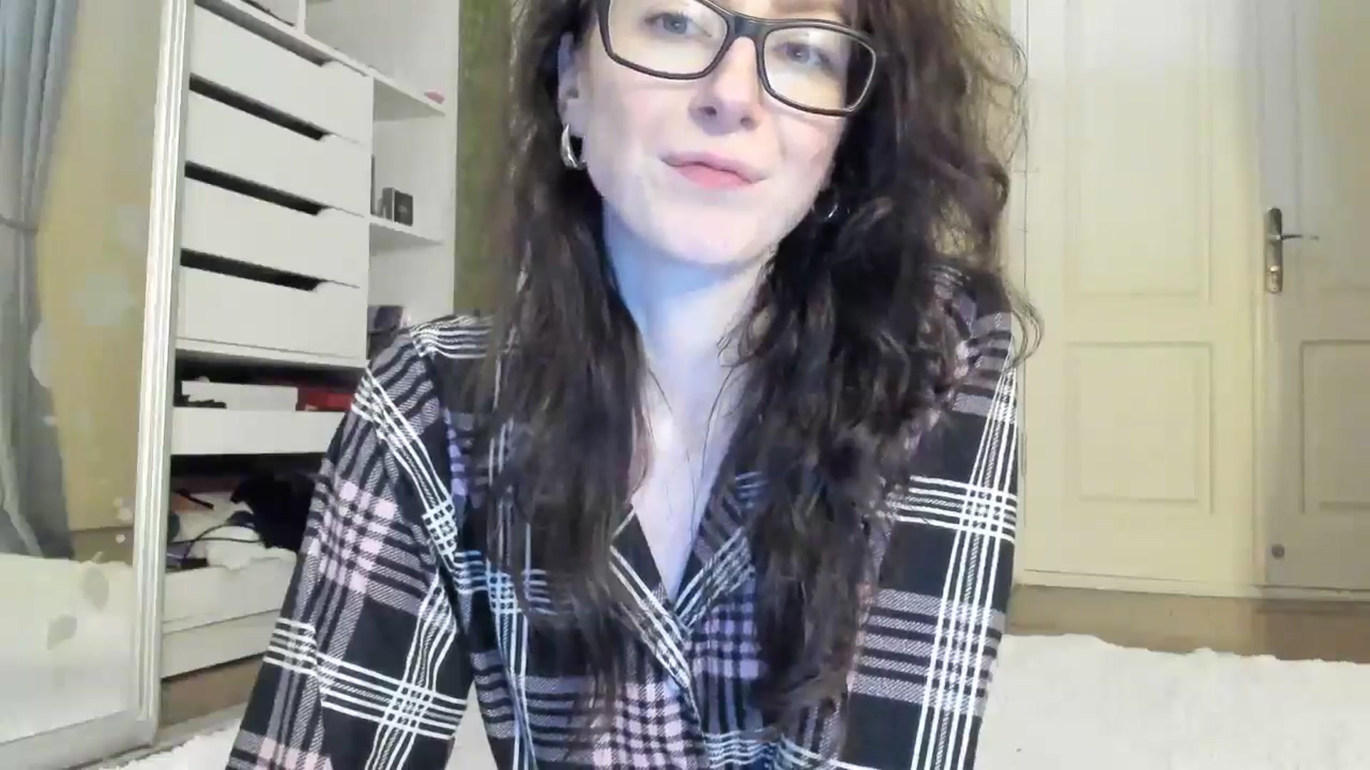 Gallery image thumbnail from Baby_Jewel's myfreecams stream on, 11/10/2024, 15:03 image 11 of 20