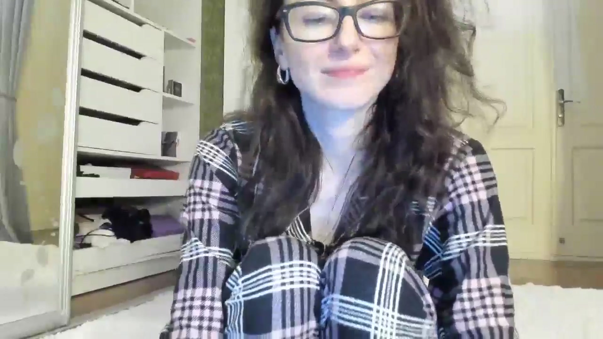 Gallery image thumbnail from Baby_Jewel's myfreecams stream on, 11/10/2024, 15:03 image 2 of 20