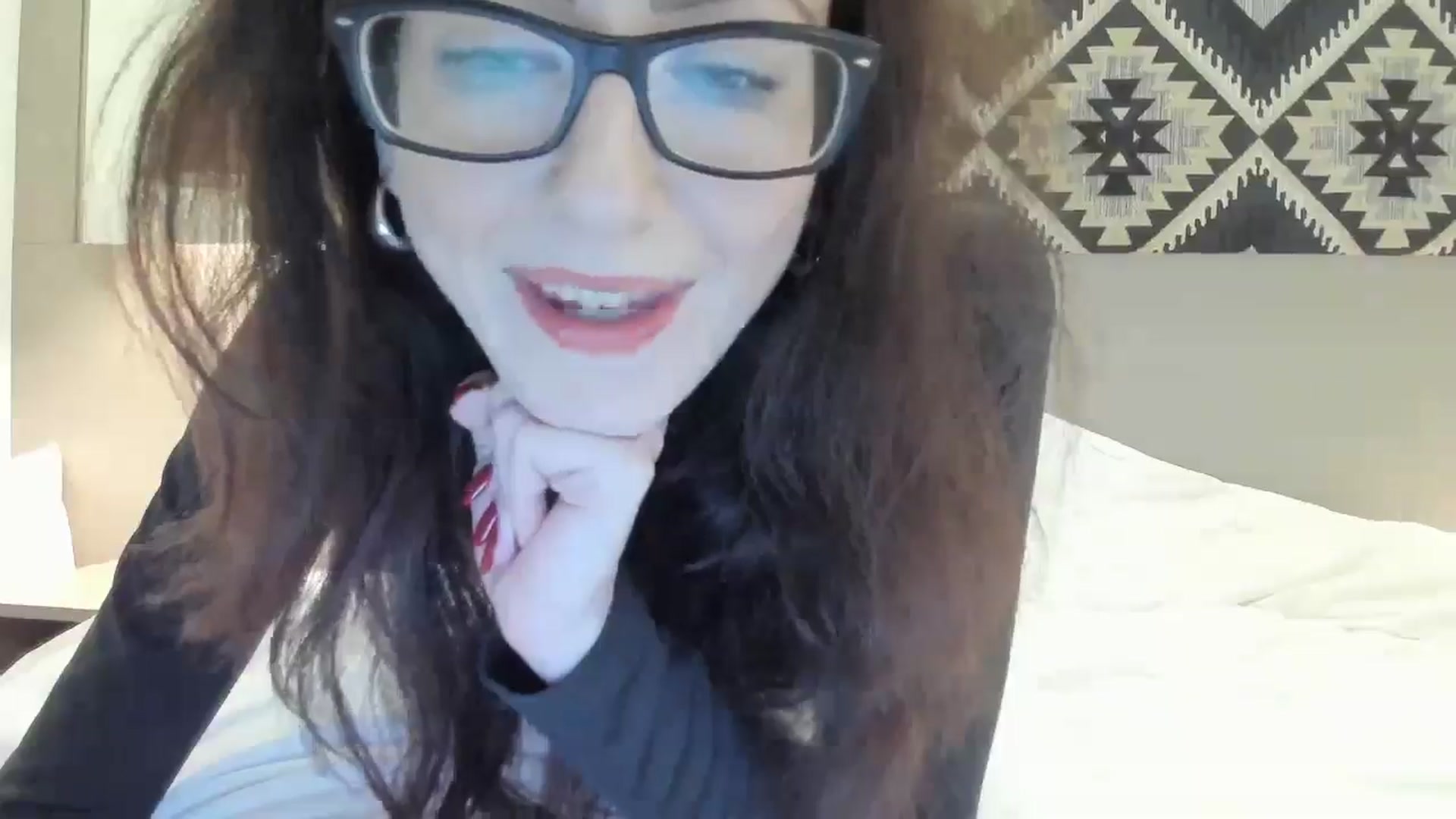 Gallery image thumbnail from Baby_Jewel's myfreecams stream on, 11/16/2024, 10:48 image 9 of 20