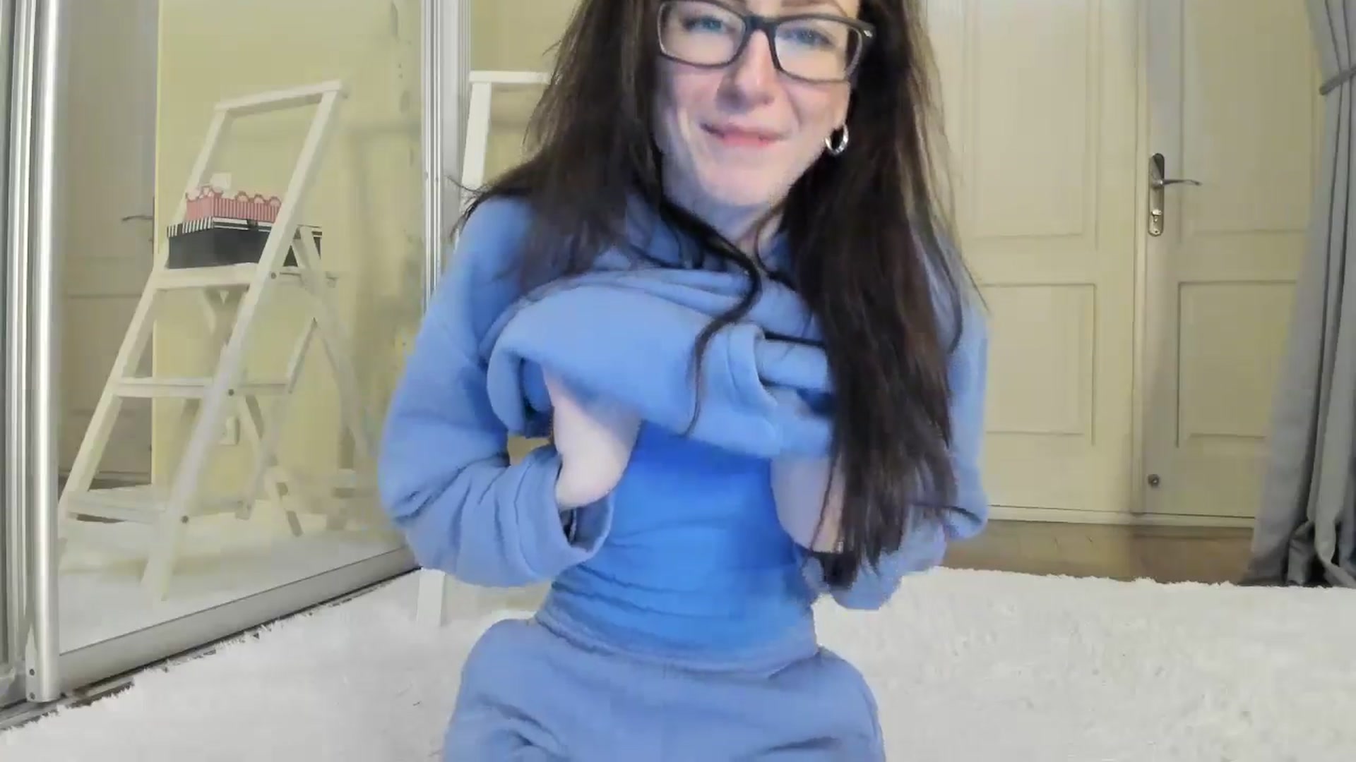 Gallery image thumbnail from Baby_Jewel's myfreecams stream on, 11/19/2024, 10:56 image 20 of 20