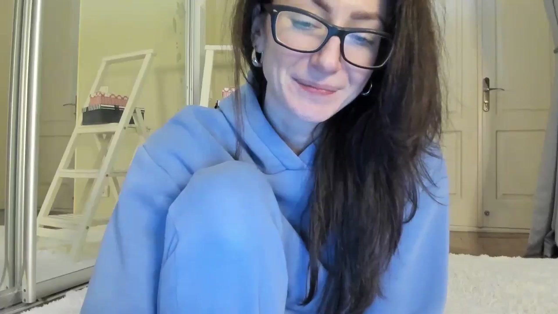 Gallery image thumbnail from Baby_Jewel's myfreecams stream on, 11/19/2024, 11:58 image 10 of 20
