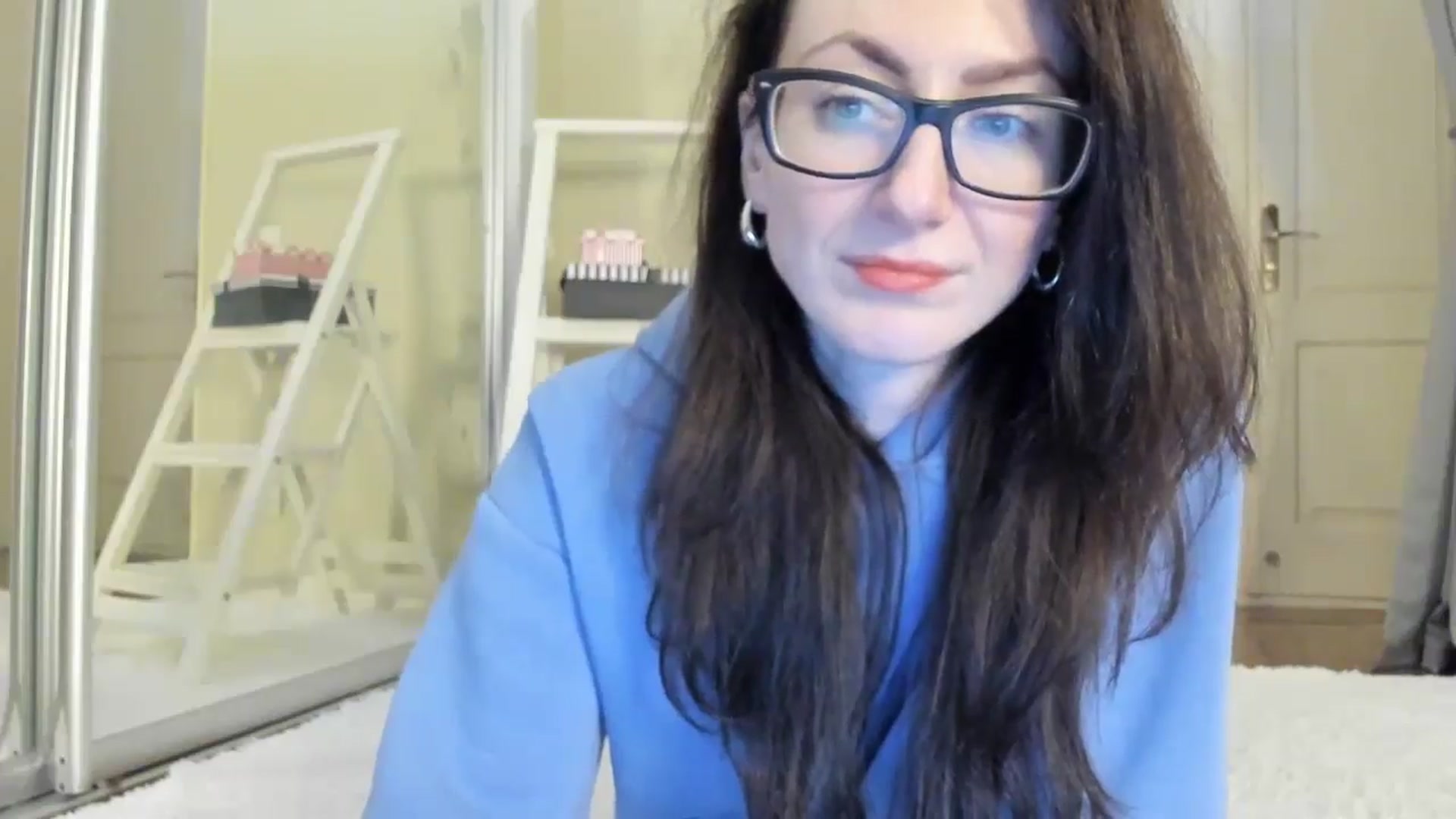 Gallery image thumbnail from Baby_Jewel's myfreecams stream on, 11/19/2024, 13:35 image 6 of 20
