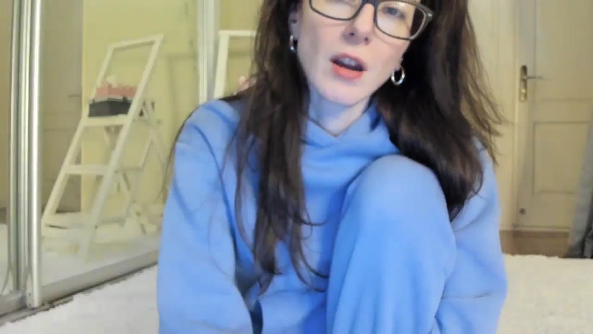 Gallery image thumbnail from Baby_Jewel's myfreecams stream on, 11/19/2024, 13:35 image 18 of 20