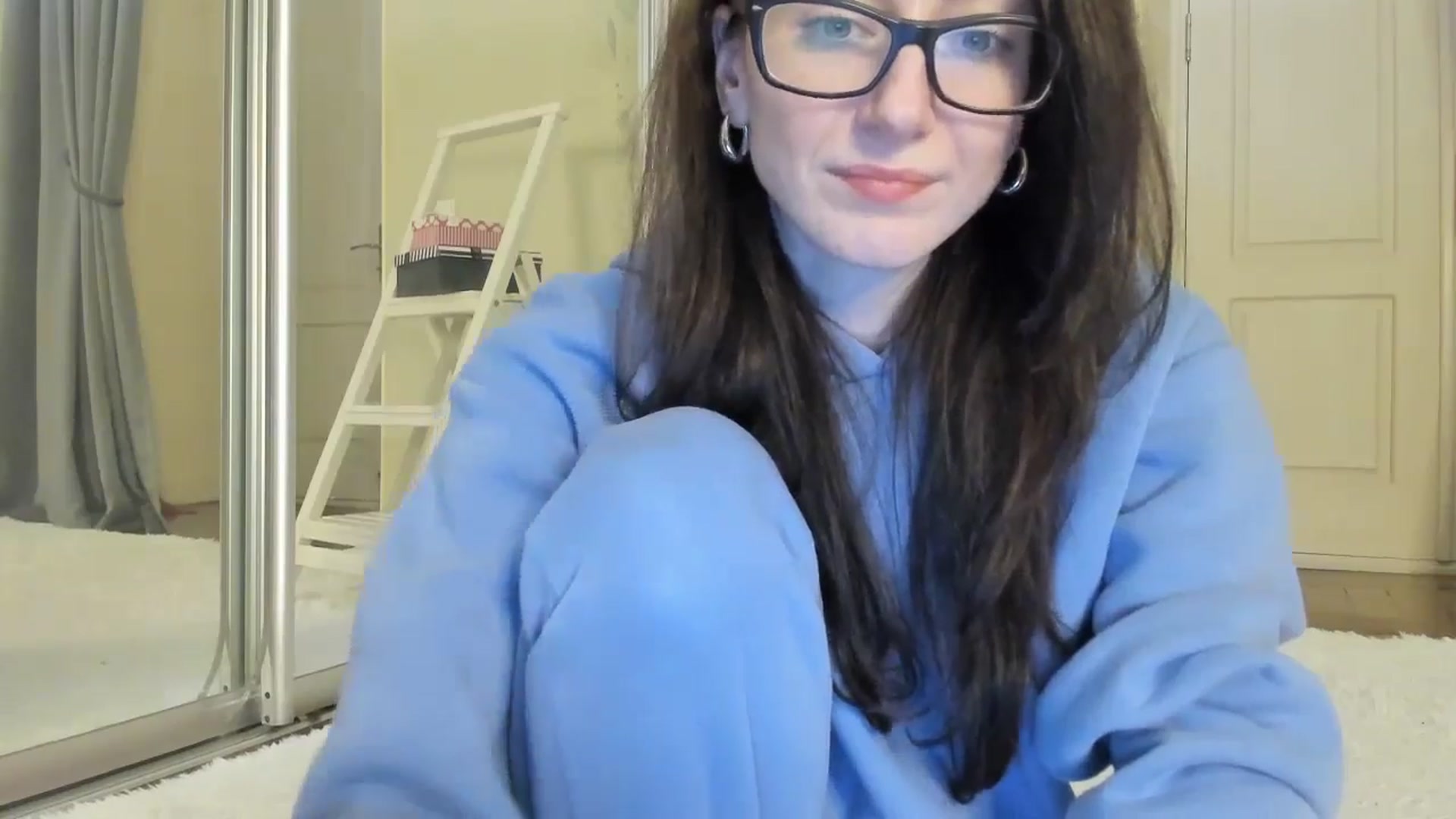 Gallery image thumbnail from Baby_Jewel's myfreecams stream on, 11/19/2024, 14:47 image 9 of 20