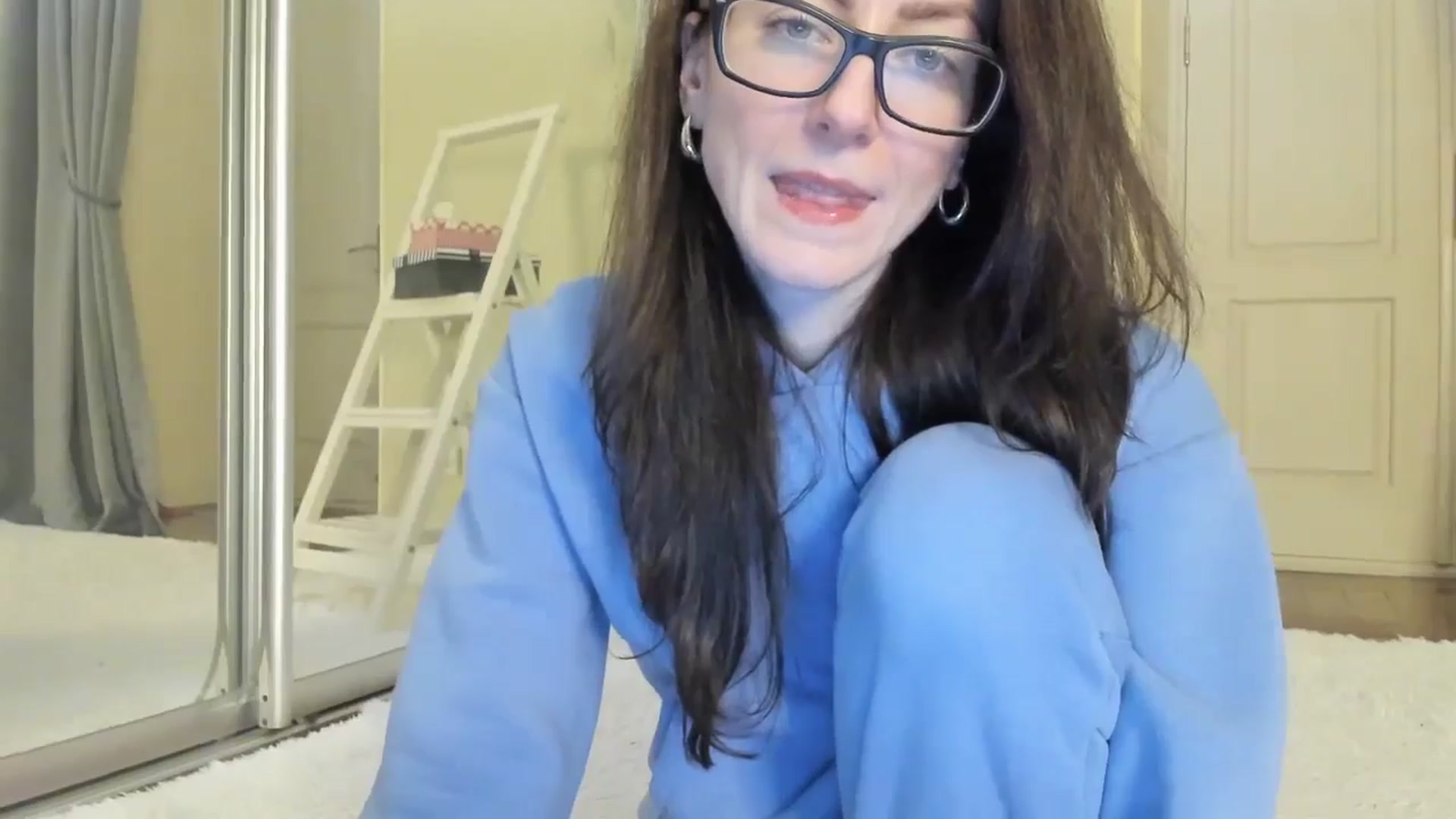 Gallery image thumbnail from Baby_Jewel's myfreecams stream on, 11/19/2024, 14:47 image 6 of 20