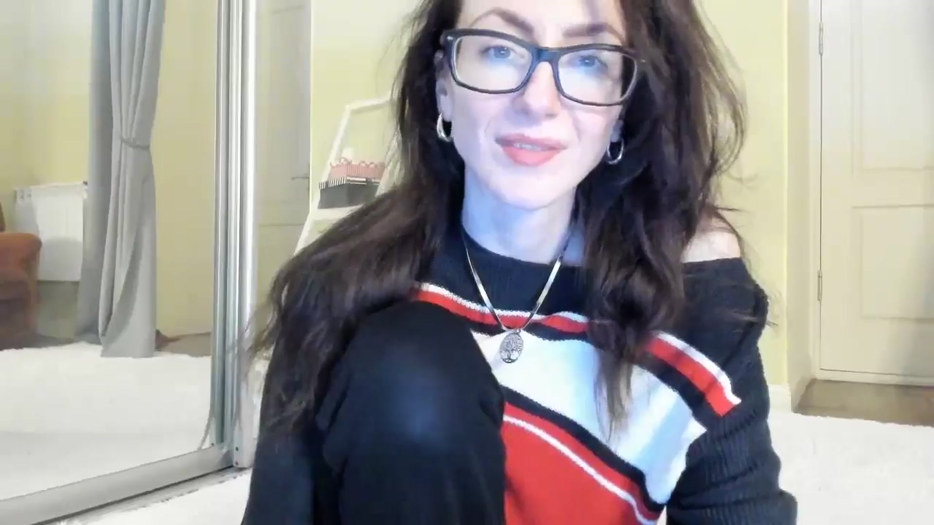 Gallery image thumbnail from Baby_Jewel's myfreecams stream on, 11/20/2024, 12:50 image 13 of 20