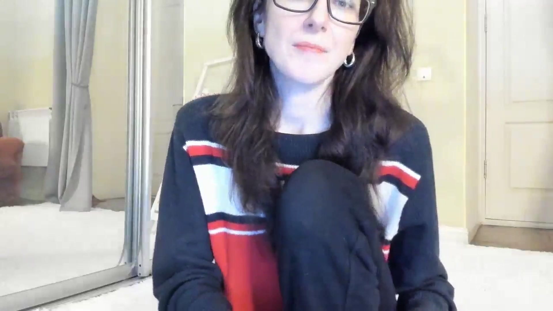 Gallery image thumbnail from Baby_Jewel's myfreecams stream on, 11/20/2024, 12:50 image 4 of 20