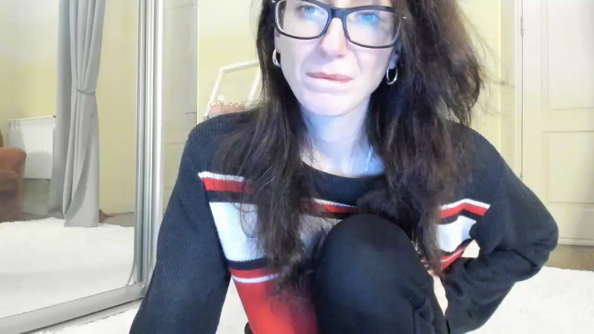 Gallery image thumbnail from Baby_Jewel's myfreecams stream on, 11/20/2024, 12:50 image 9 of 20