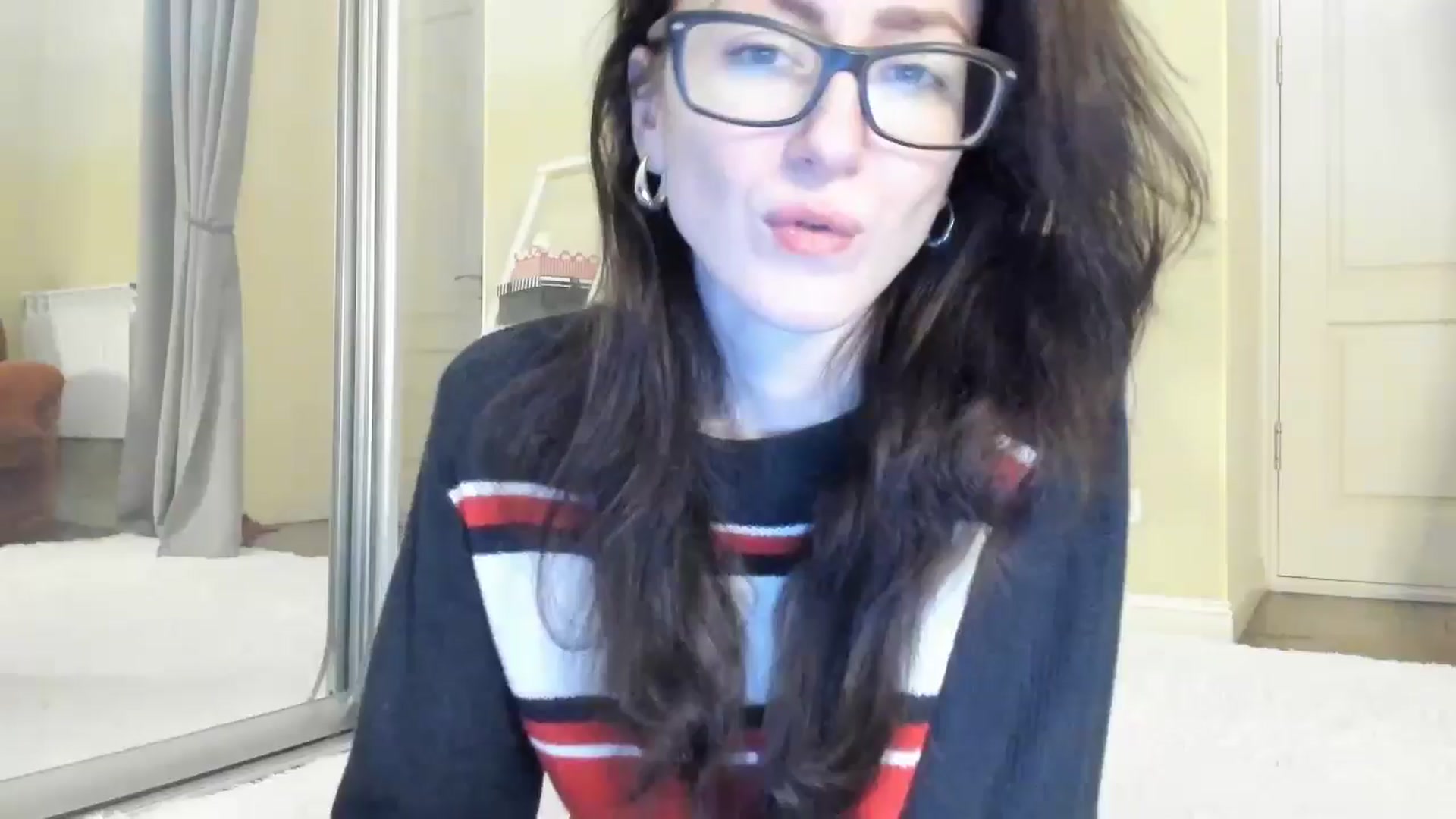 Gallery image thumbnail from Baby_Jewel's myfreecams stream on, 11/20/2024, 12:50 image 6 of 20