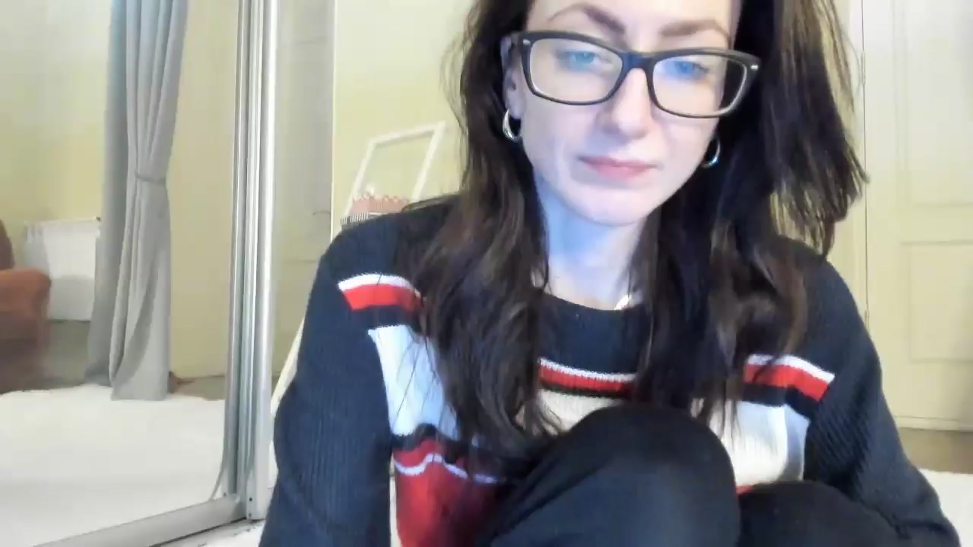 Gallery image thumbnail from Baby_Jewel's myfreecams stream on, 11/20/2024, 13:39 image 12 of 20