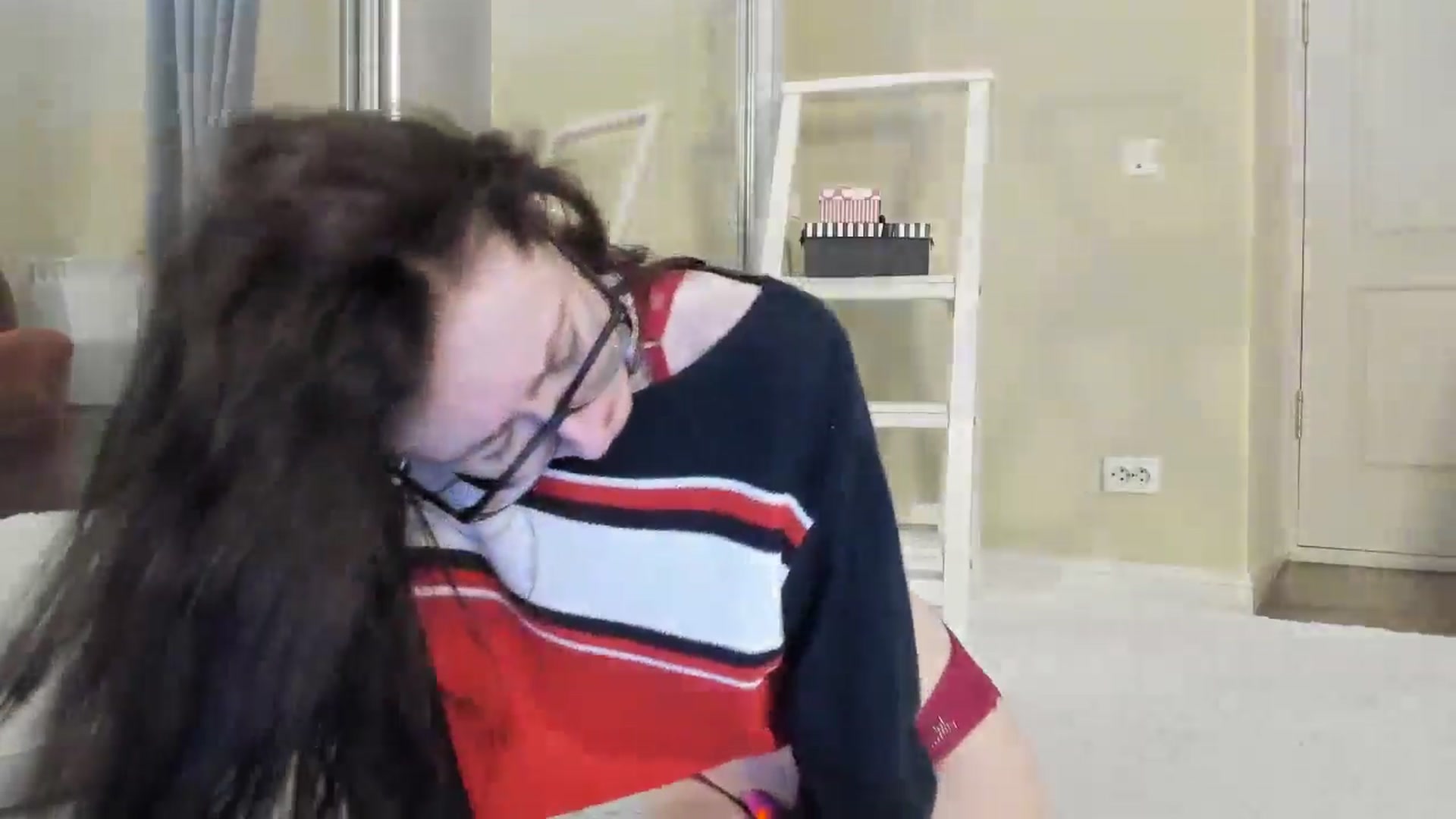 Gallery image thumbnail from Baby_Jewel's myfreecams stream on, 11/20/2024, 13:39 image 19 of 20