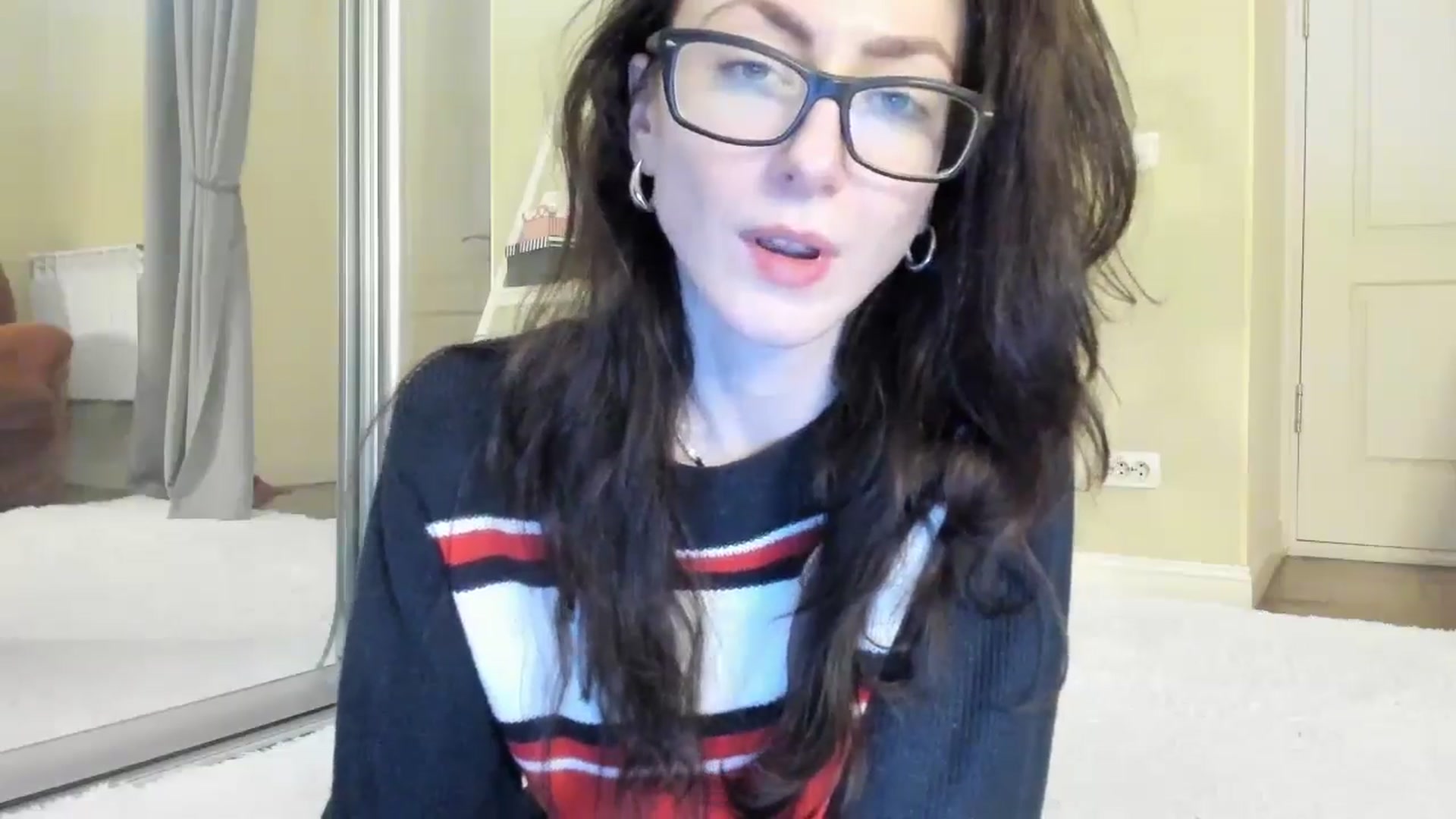 Gallery image thumbnail from Baby_Jewel's myfreecams stream on, 11/20/2024, 13:39 image 5 of 20