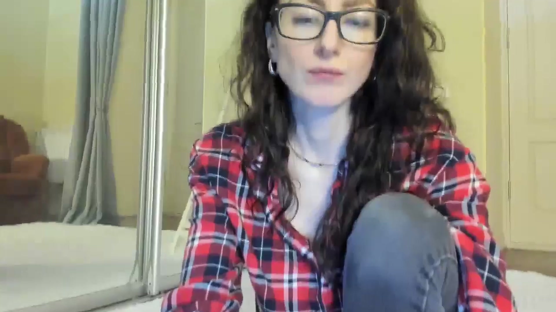 Gallery image thumbnail from Baby_Jewel's myfreecams stream on, 11/22/2024, 11:49 image 16 of 20