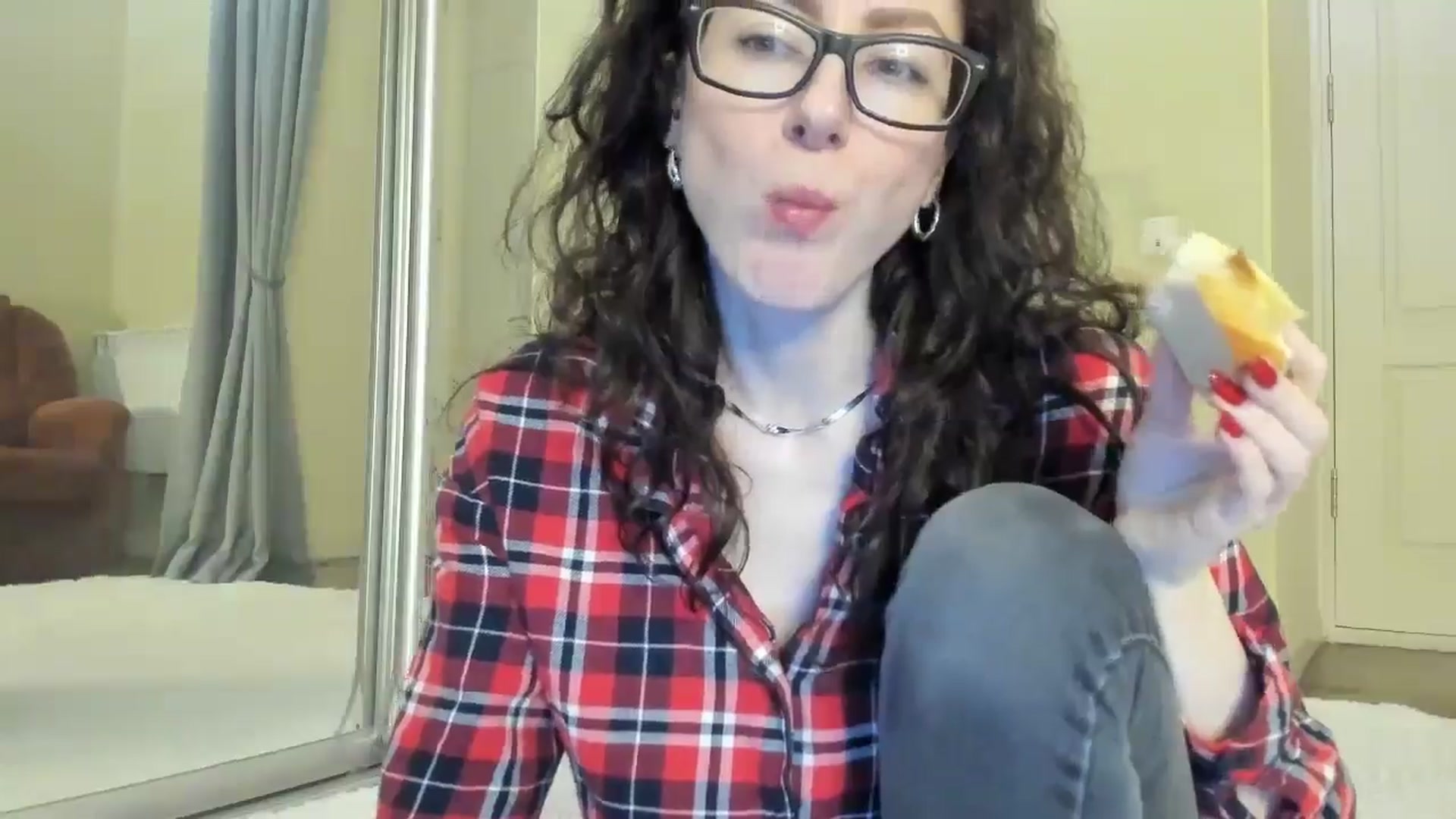 Gallery image thumbnail from Baby_Jewel's myfreecams stream on, 11/22/2024, 11:49 image 8 of 20