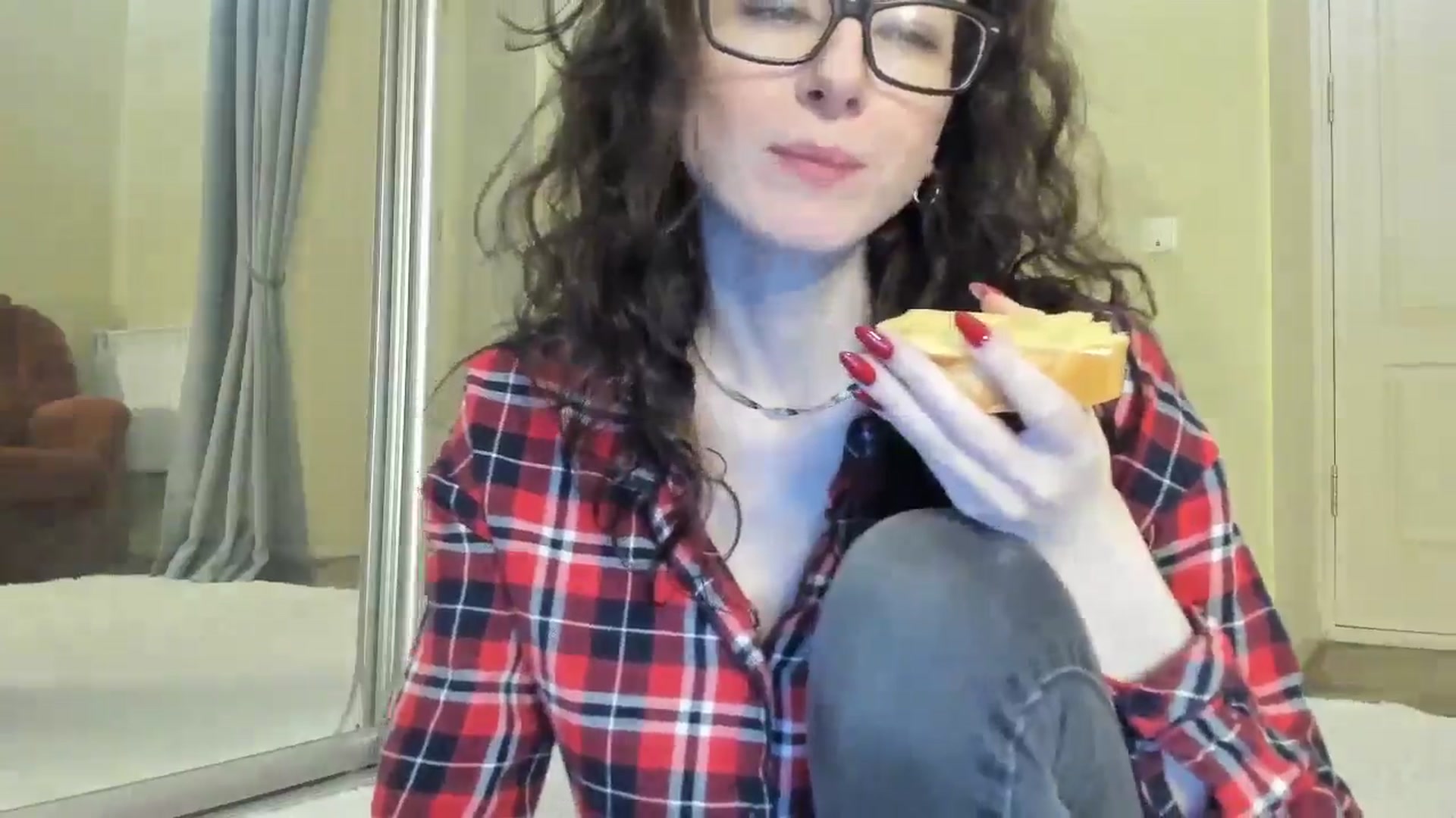Gallery image thumbnail from Baby_Jewel's myfreecams stream on, 11/22/2024, 11:49 image 6 of 20