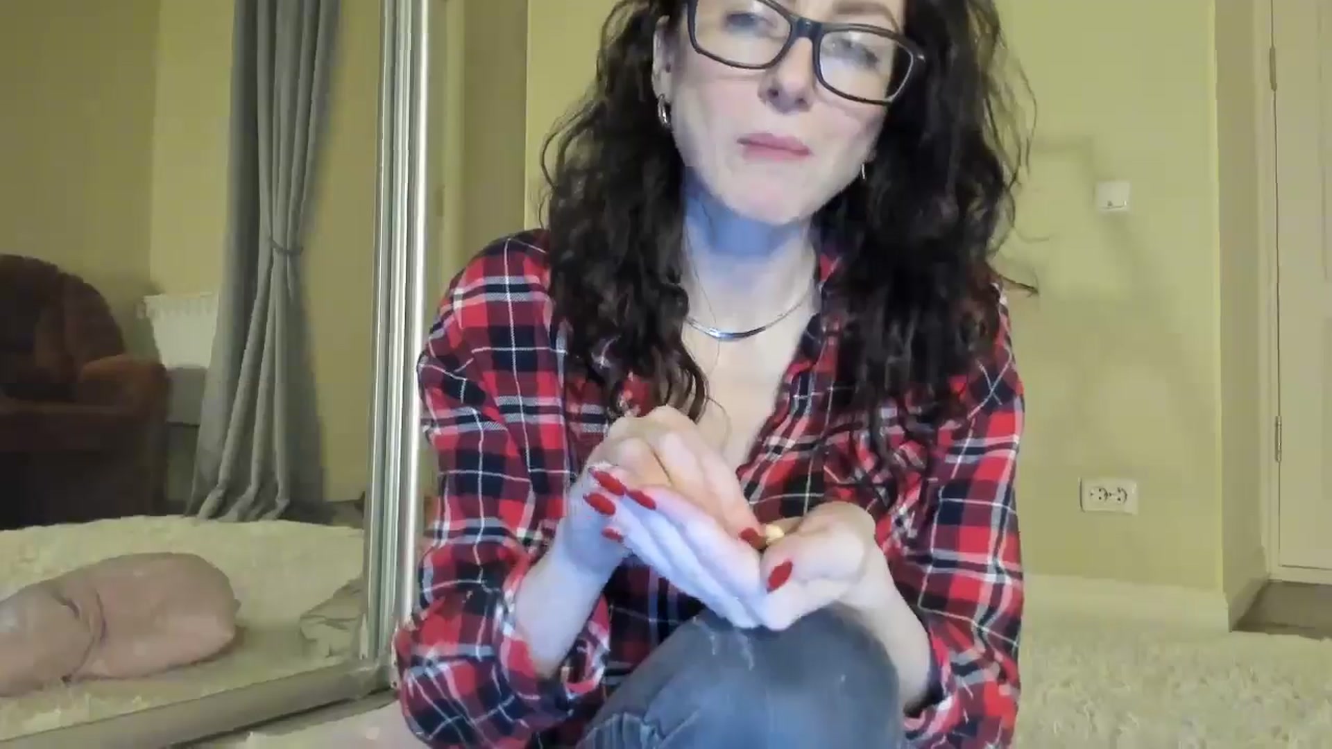 Gallery image thumbnail from Baby_Jewel's myfreecams stream on, 11/22/2024, 14:35 image 3 of 20