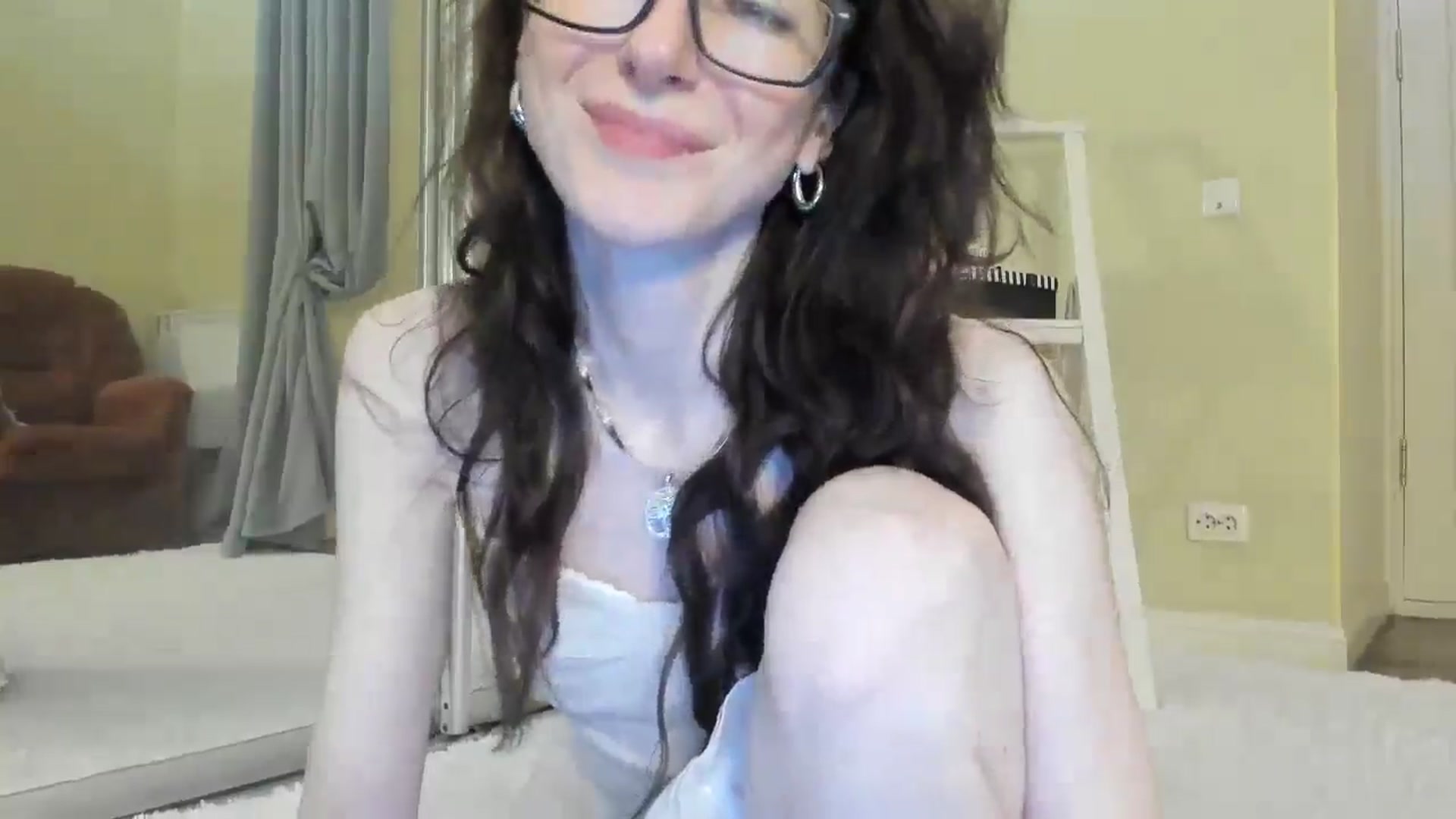 Gallery image thumbnail from Baby_Jewel's myfreecams stream on, 11/23/2024, 13:12 image 3 of 20