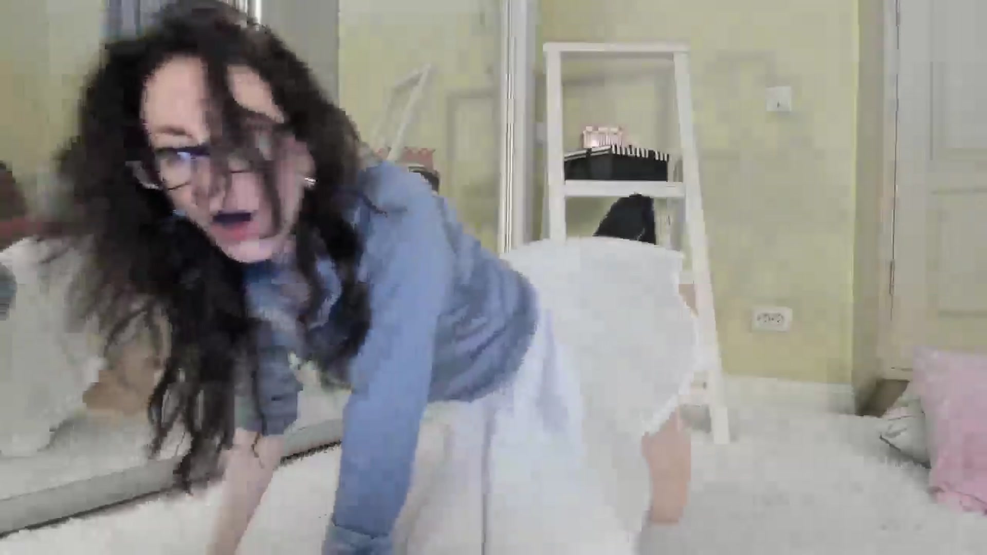 Gallery image thumbnail from Baby_Jewel's myfreecams stream on, 11/23/2024, 15:22 image 9 of 20