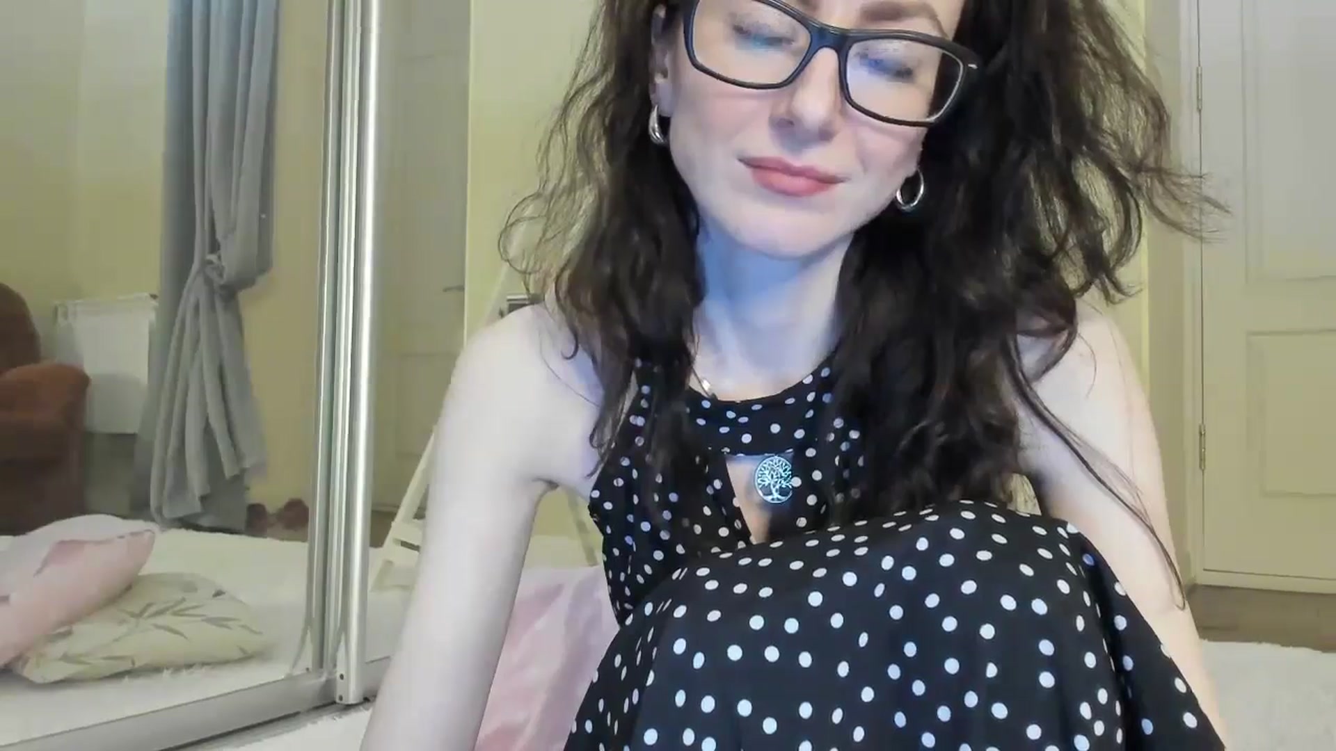 Gallery image thumbnail from Baby_Jewel's myfreecams stream on, 11/24/2024, 13:12 image 2 of 20