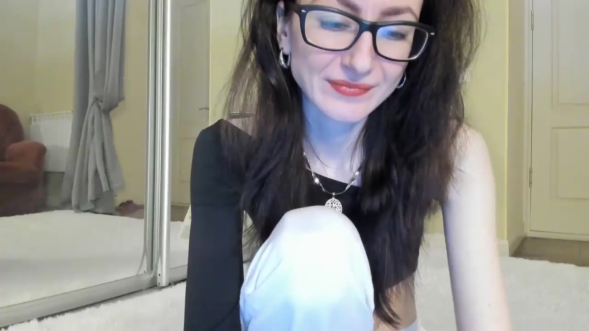 Gallery image thumbnail from Baby_Jewel's myfreecams stream on, 11/26/2024, 13:24 image 12 of 20