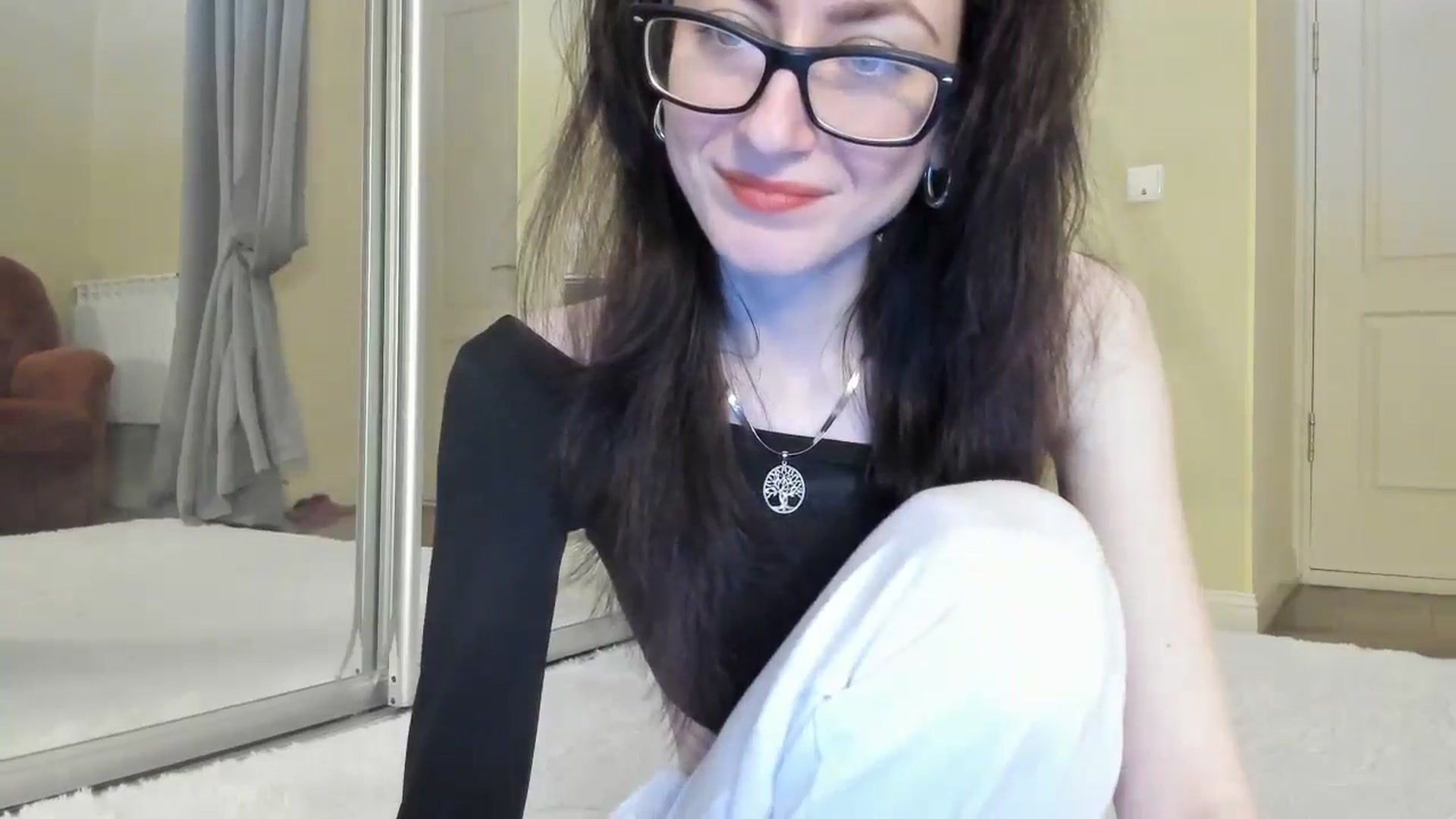 Gallery image thumbnail from Baby_Jewel's myfreecams stream on, 11/26/2024, 13:24 image 10 of 20
