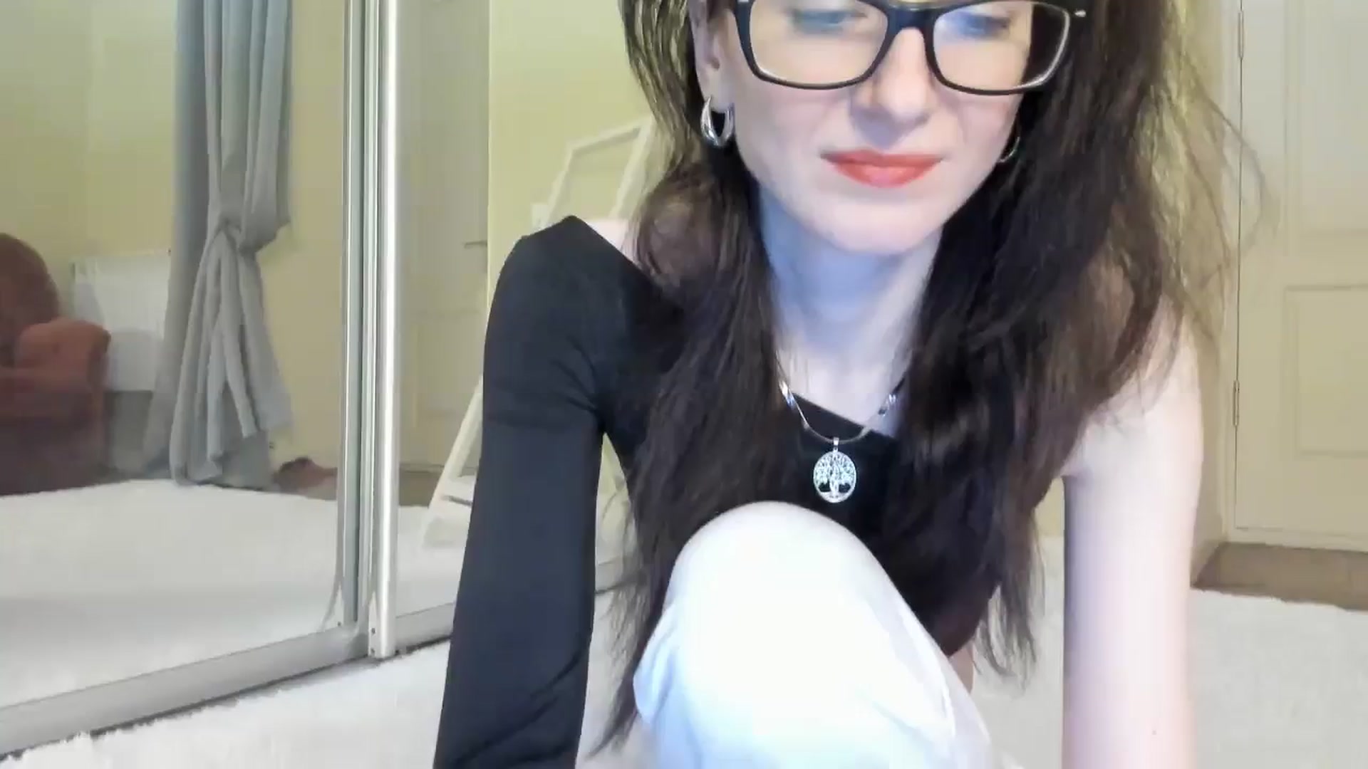 Gallery image thumbnail from Baby_Jewel's myfreecams stream on, 11/26/2024, 13:24 image 16 of 20