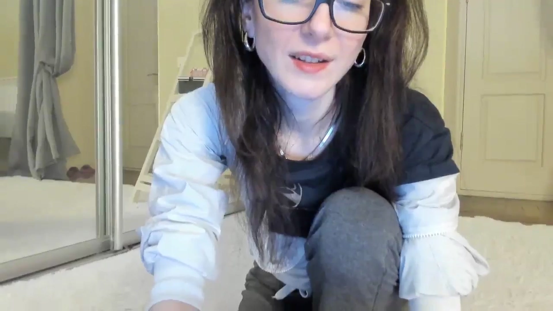 Gallery image thumbnail from Baby_Jewel's myfreecams stream on, 11/27/2024, 09:49 image 20 of 20
