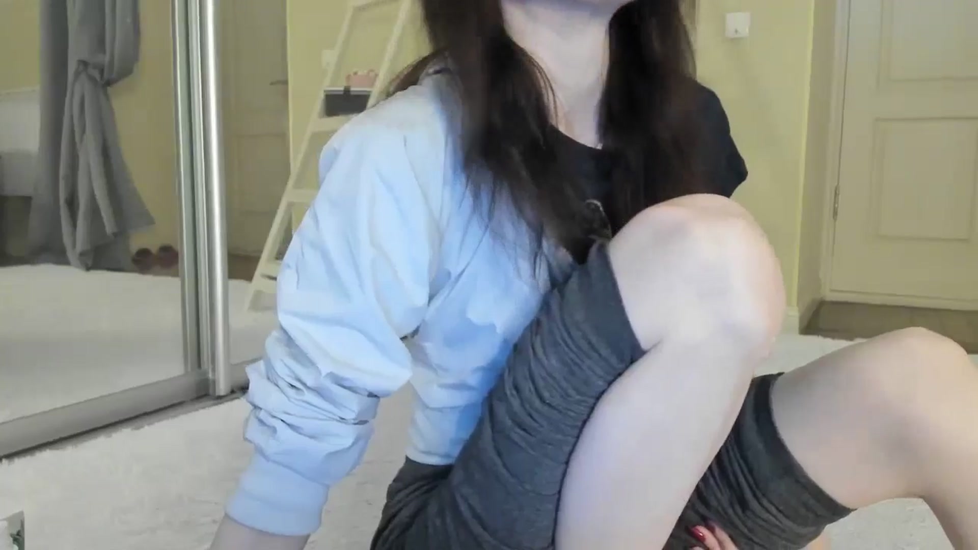 Gallery image thumbnail from Baby_Jewel's myfreecams stream on, 11/27/2024, 09:49 image 16 of 20