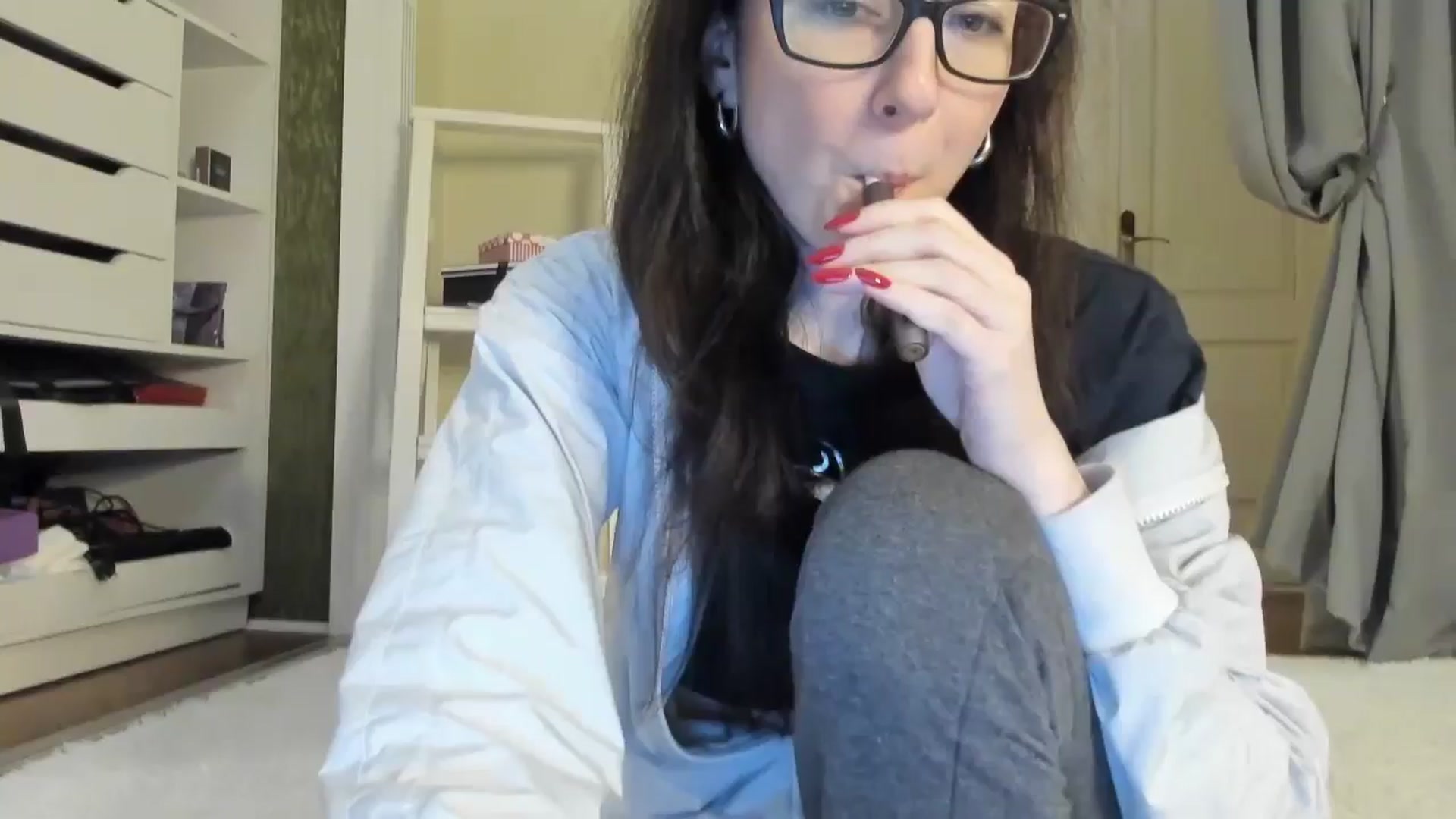 Gallery image thumbnail from Baby_Jewel's myfreecams stream on, 11/27/2024, 09:49 image 1 of 20