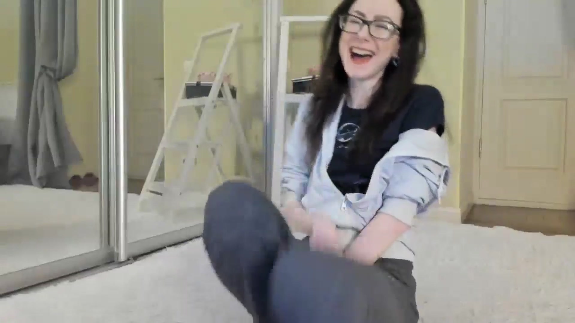 Gallery image thumbnail from Baby_Jewel's myfreecams stream on, 11/27/2024, 09:49 image 18 of 20