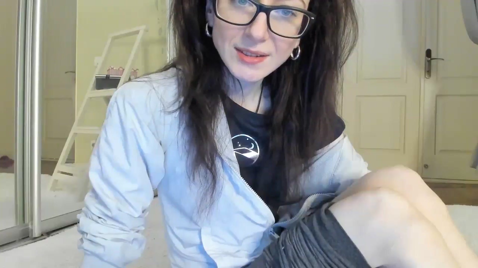 Gallery image thumbnail from Baby_Jewel's myfreecams stream on, 11/27/2024, 09:49 image 9 of 20