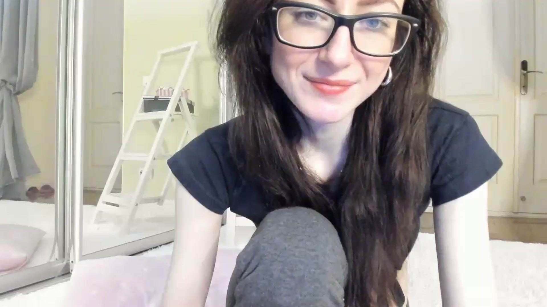 Gallery image thumbnail from Baby_Jewel's myfreecams stream on, 11/27/2024, 10:50 image 17 of 20
