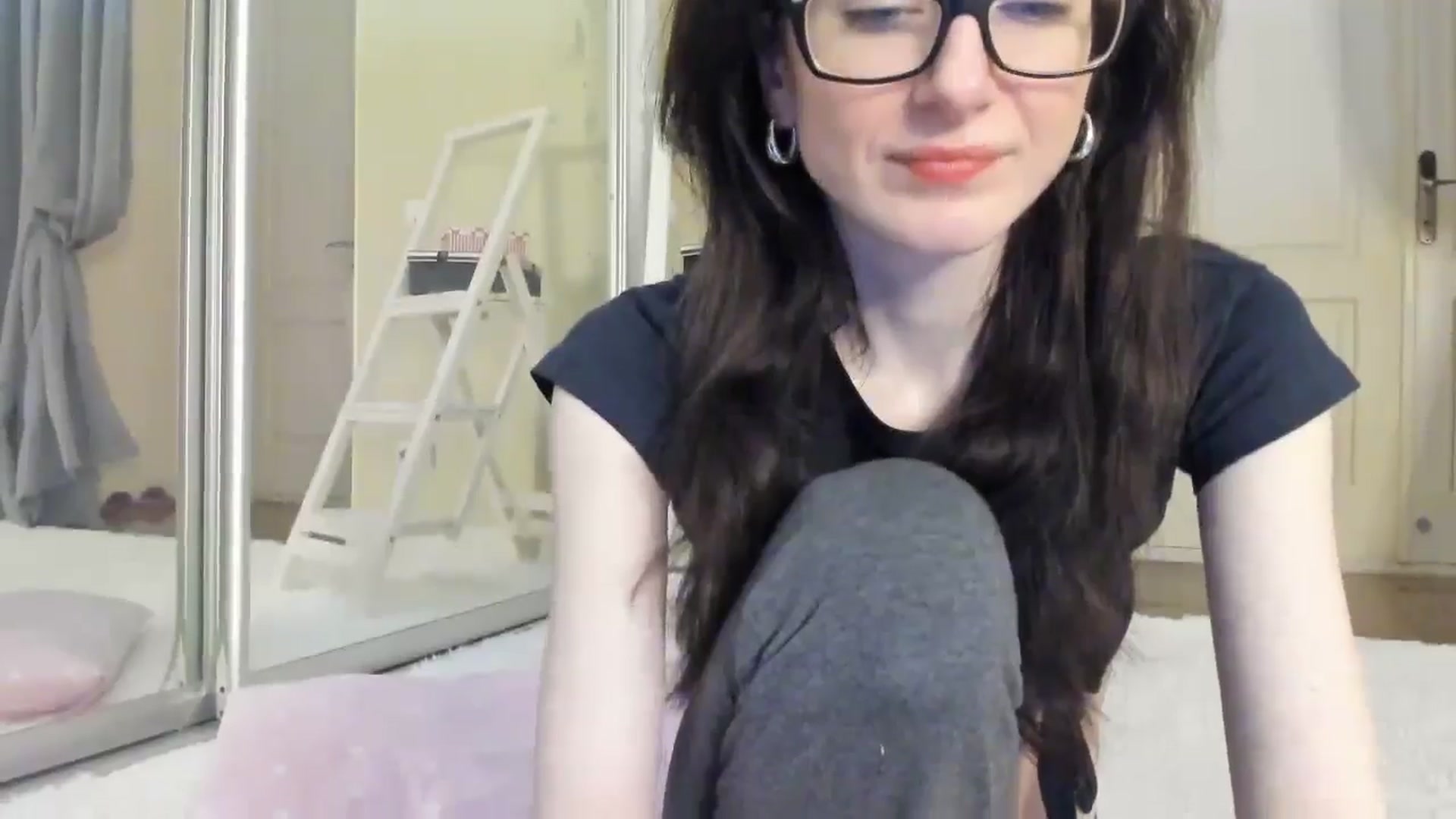 Gallery image thumbnail from Baby_Jewel's myfreecams stream on, 11/27/2024, 10:50 image 19 of 20