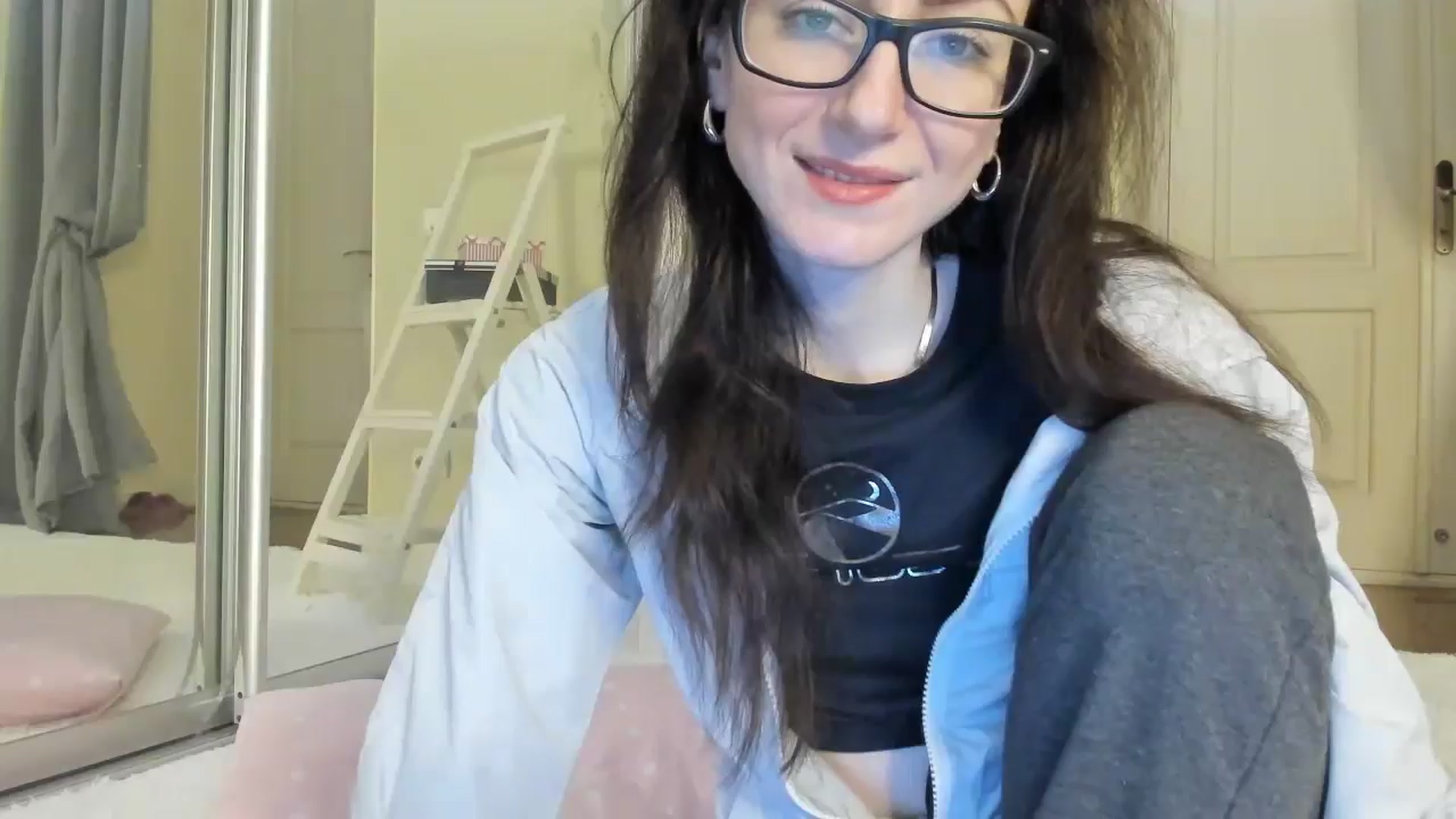 Gallery image thumbnail from Baby_Jewel's myfreecams stream on, 11/27/2024, 12:03 image 1 of 20