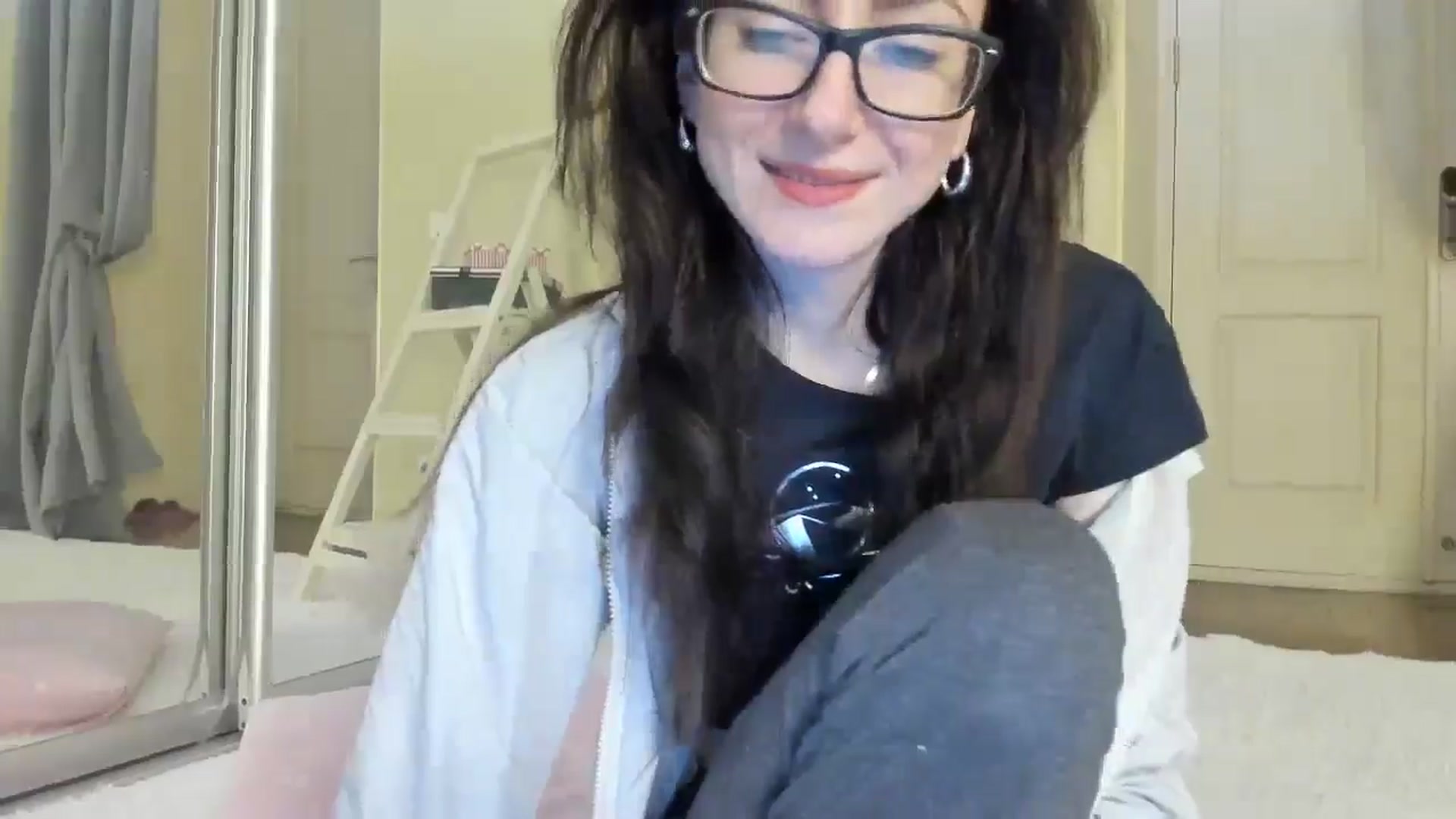 Gallery image thumbnail from Baby_Jewel's myfreecams stream on, 11/27/2024, 12:03 image 6 of 20