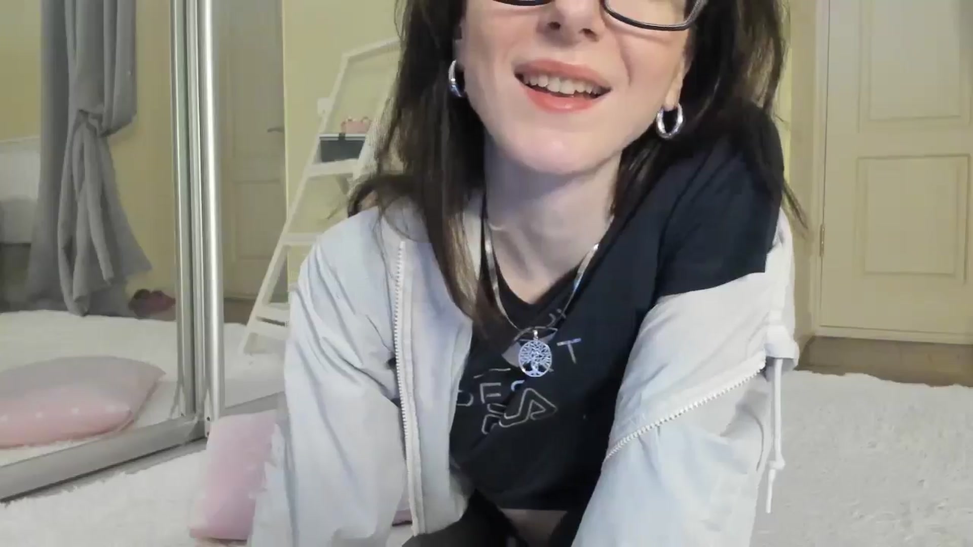 Gallery image thumbnail from Baby_Jewel's myfreecams stream on, 11/27/2024, 12:03 image 17 of 20
