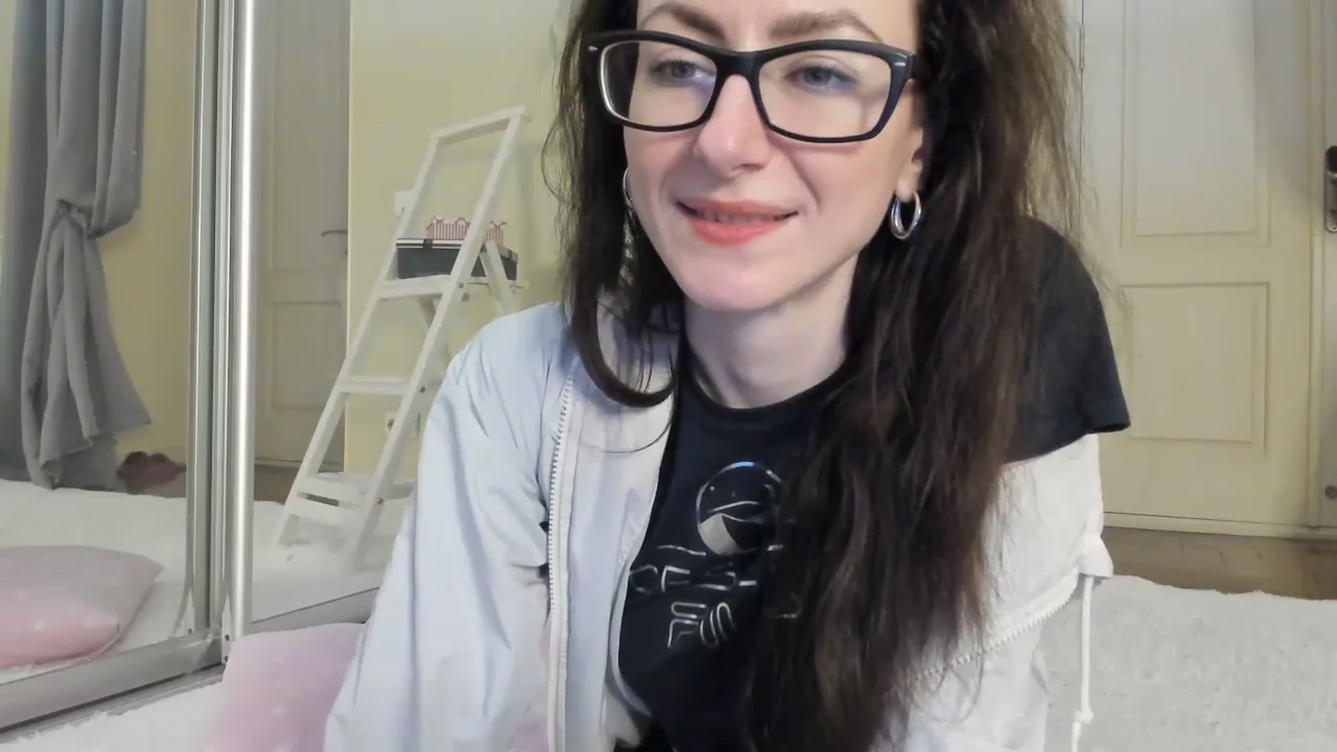 Gallery image thumbnail from Baby_Jewel's myfreecams stream on, 11/27/2024, 12:03 image 3 of 20