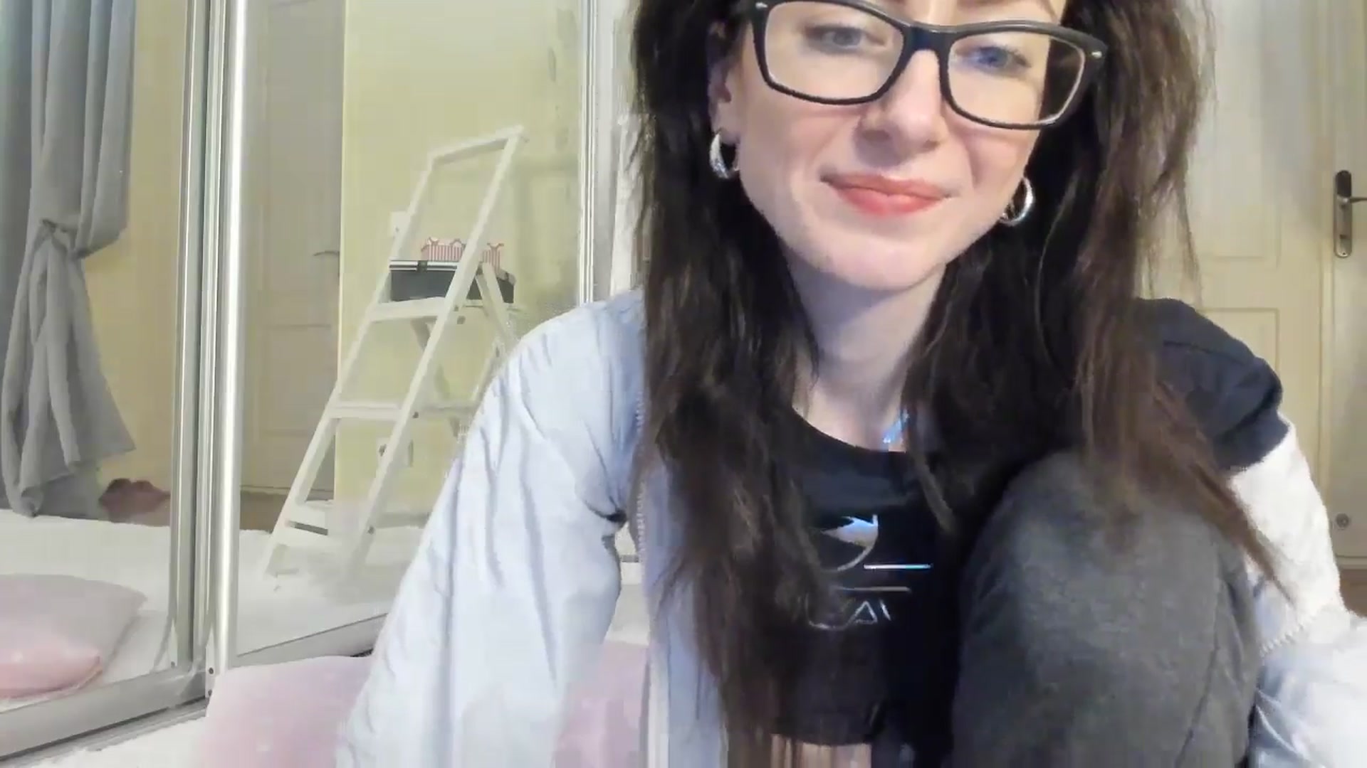 Gallery image thumbnail from Baby_Jewel's myfreecams stream on, 11/27/2024, 12:03 image 9 of 20