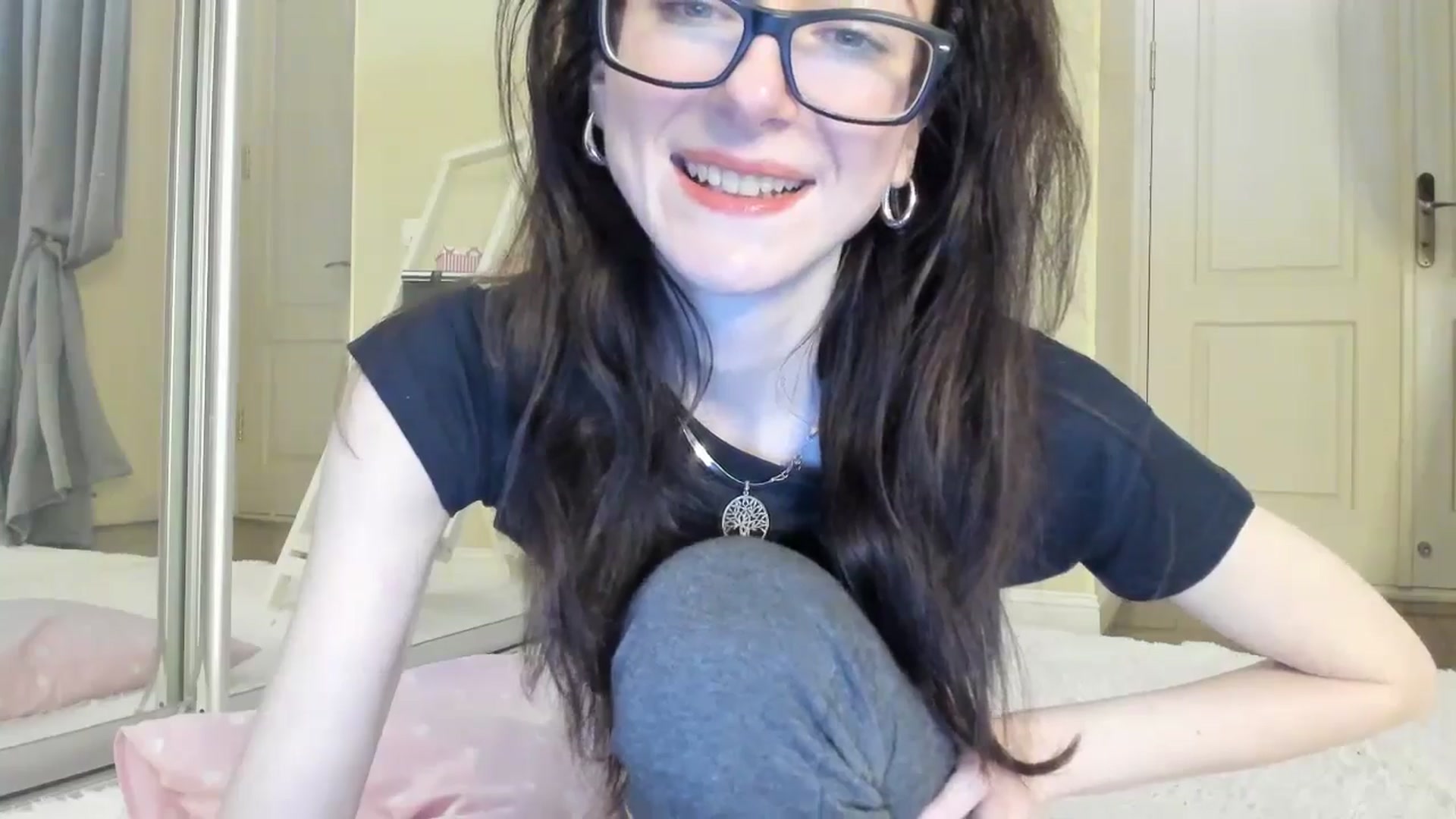 Gallery image thumbnail from Baby_Jewel's myfreecams stream on, 11/27/2024, 15:03 image 7 of 20