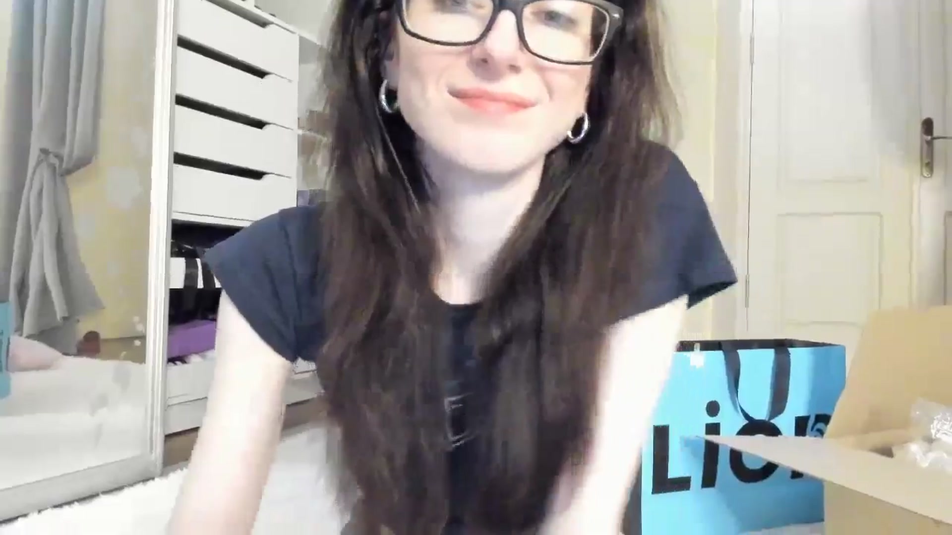 Gallery image thumbnail from Baby_Jewel's myfreecams stream on, 11/27/2024, 15:03 image 18 of 20
